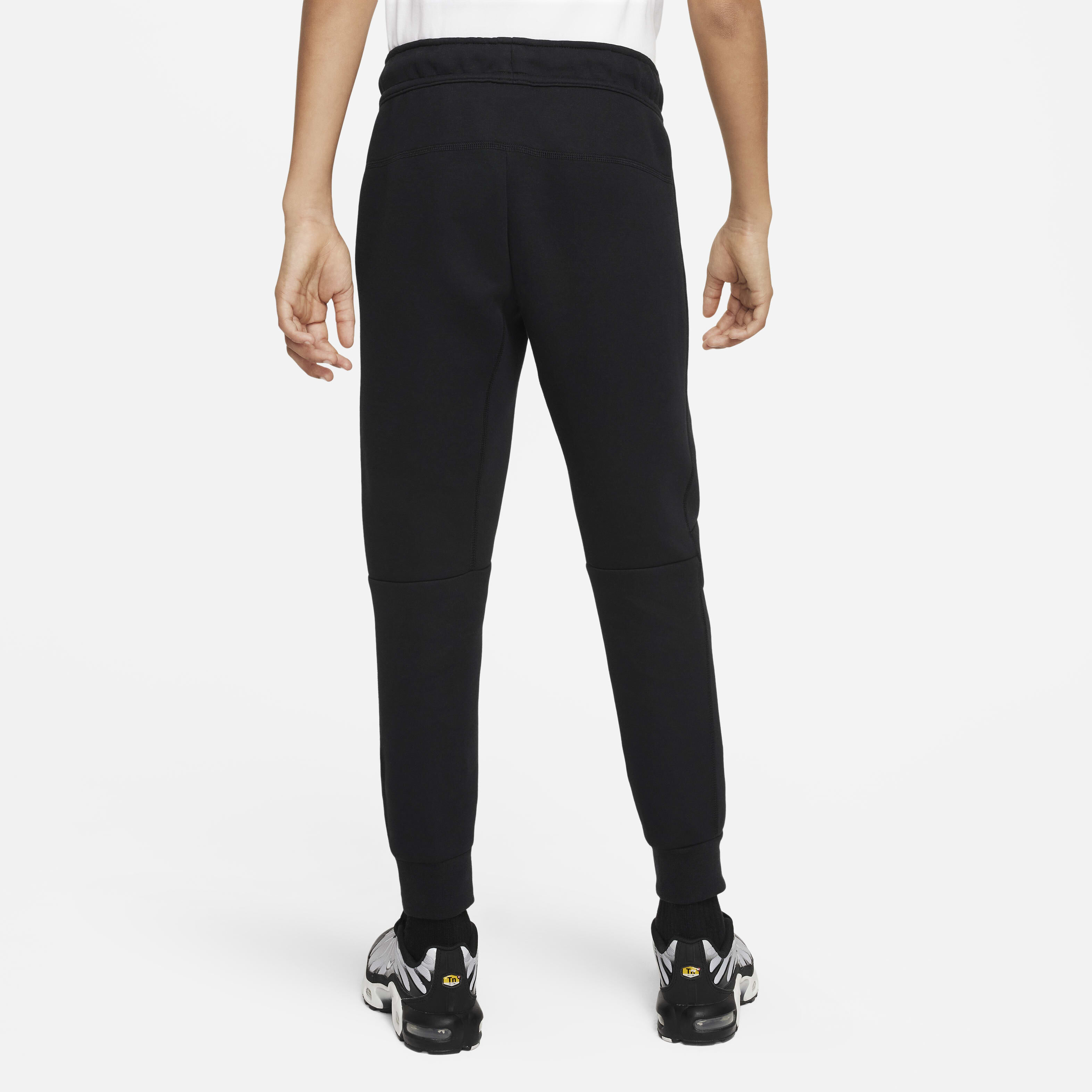 Nike tech fleece joggers kids 2025