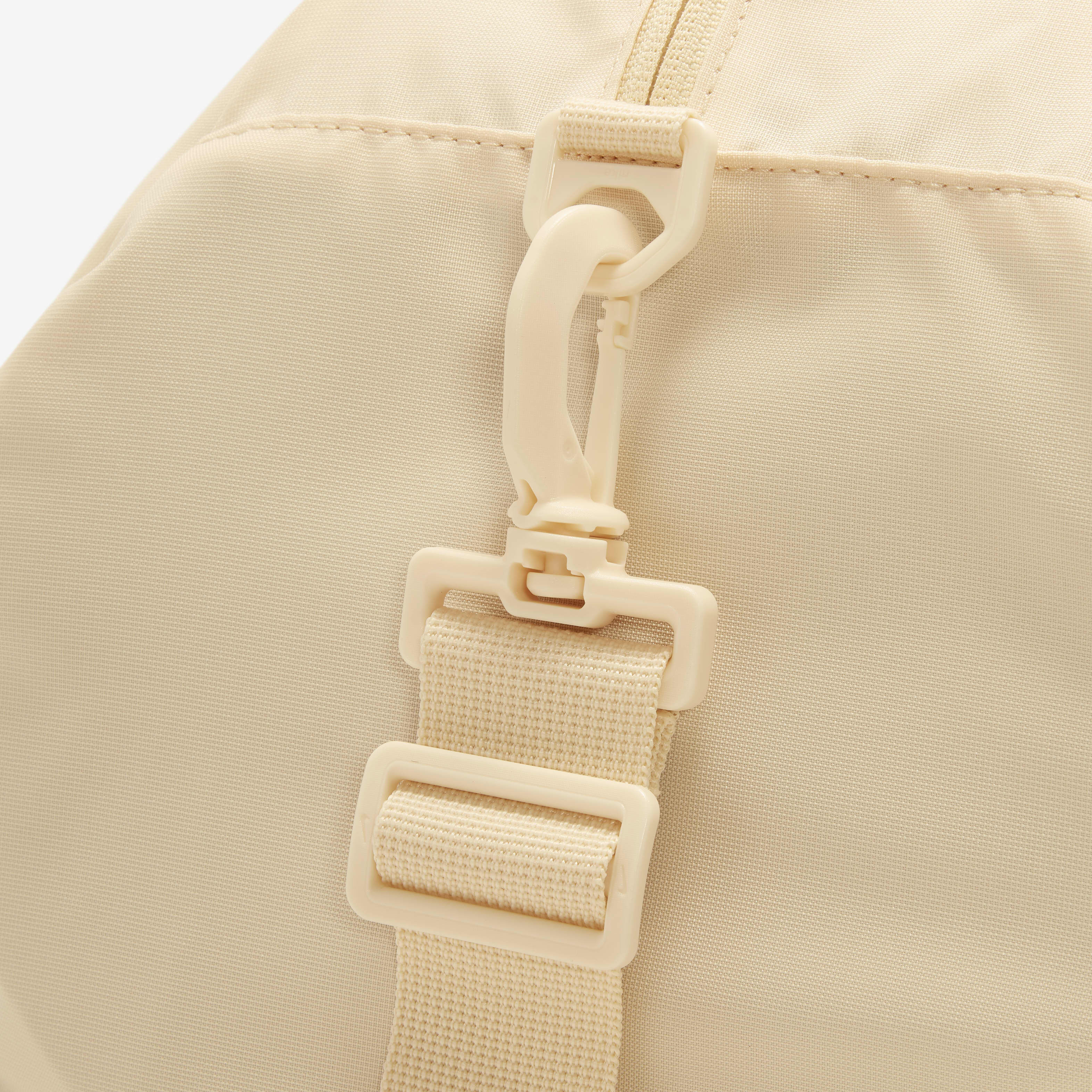 Nike Gym Club image number 8