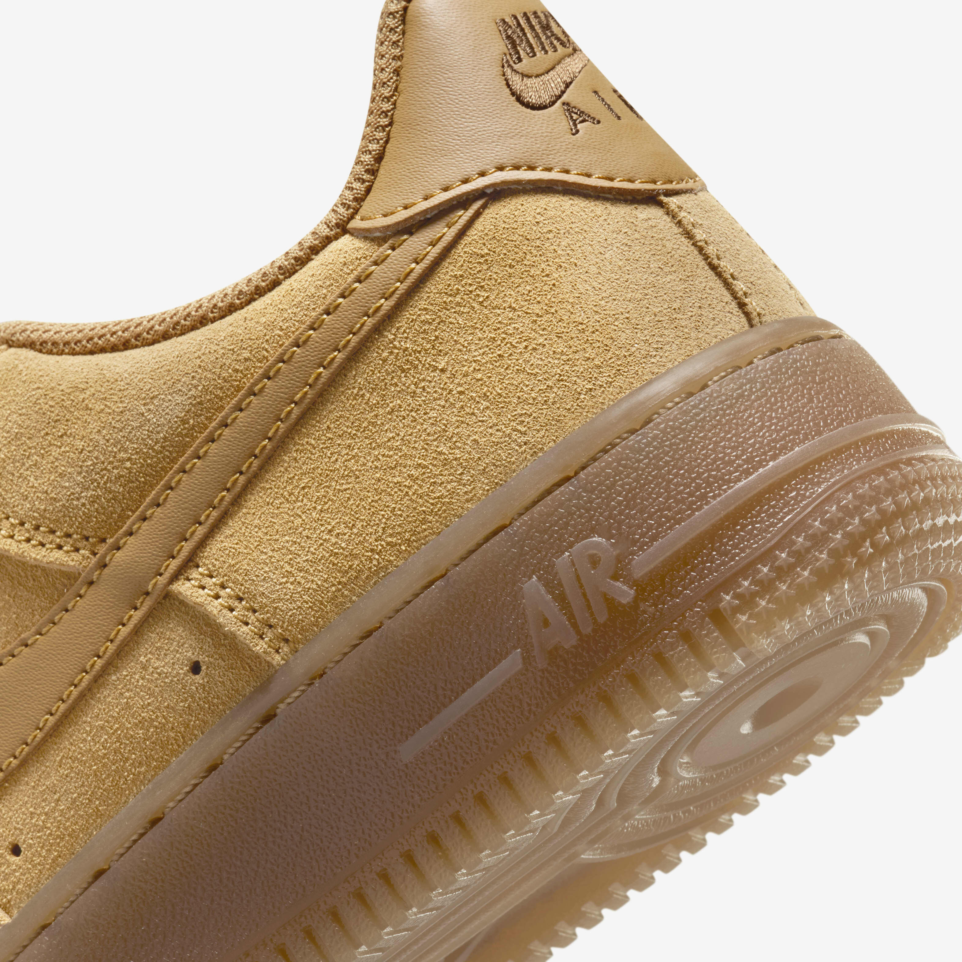 Buy Nike Air Force 1 LV8 Older Kids Shoes Nike Kuwait Official