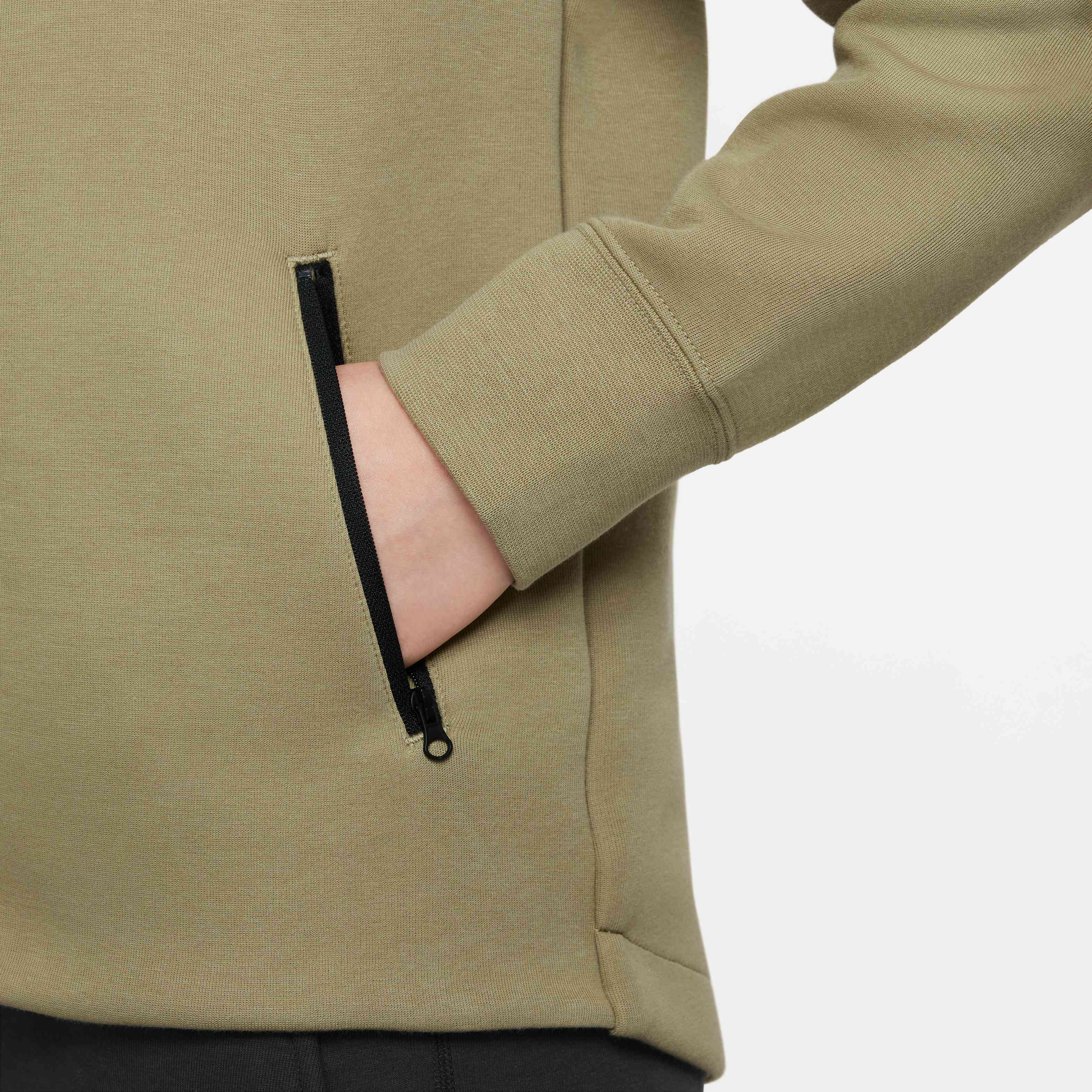 نايكي سبورتسوير تك فليس image number 3