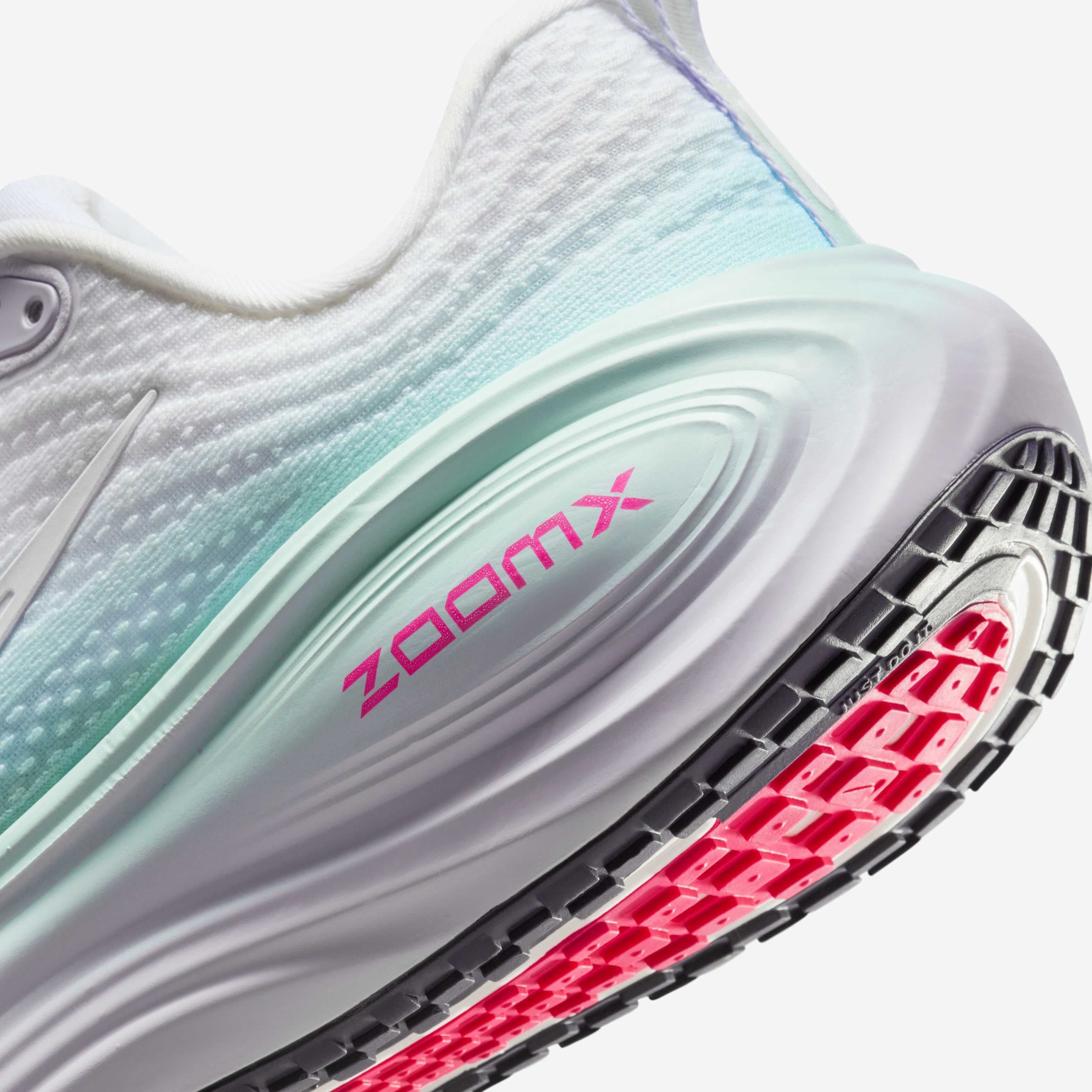 Nike Vomero Plus image number 7