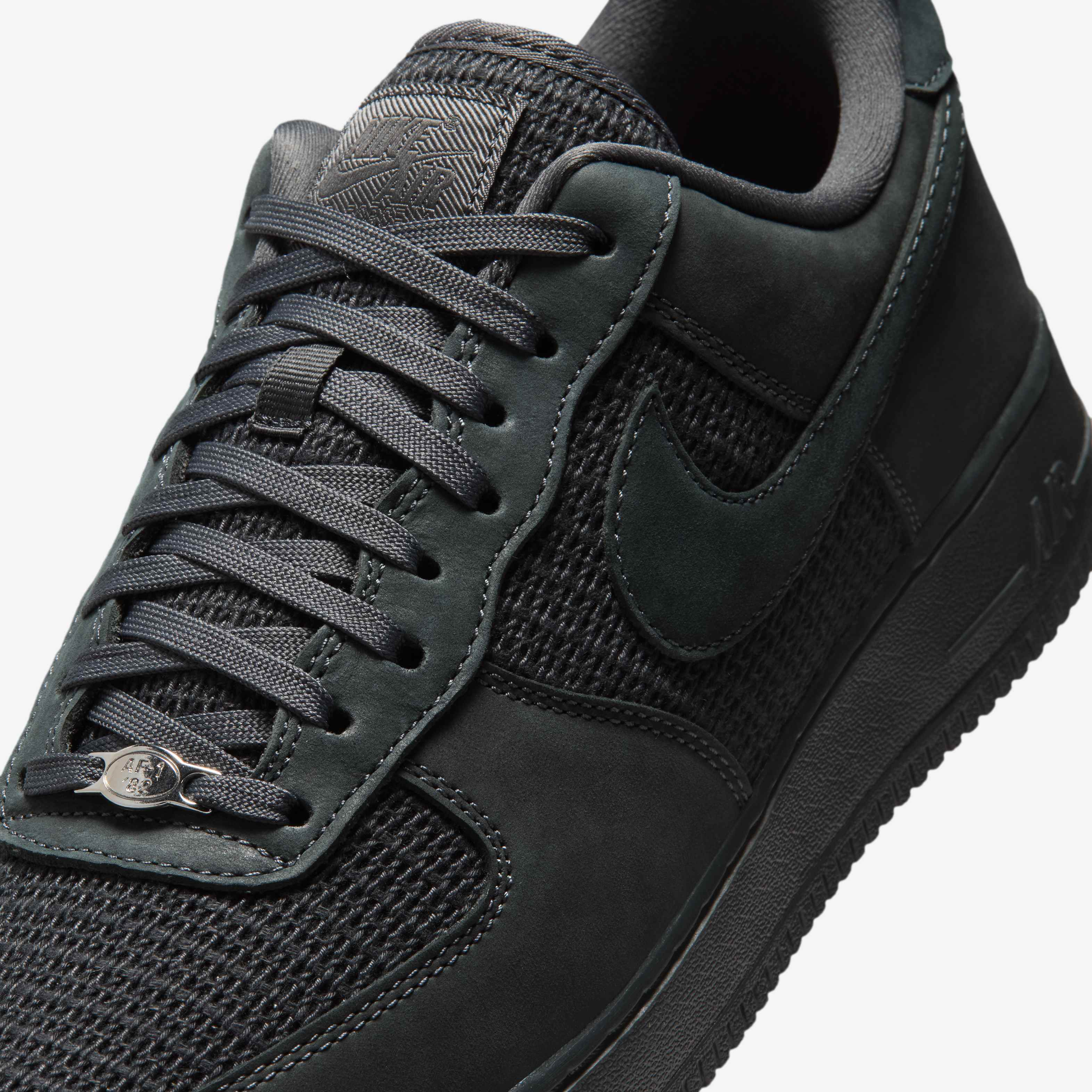 Nike Air Force 1 '07 LV8 image number 6