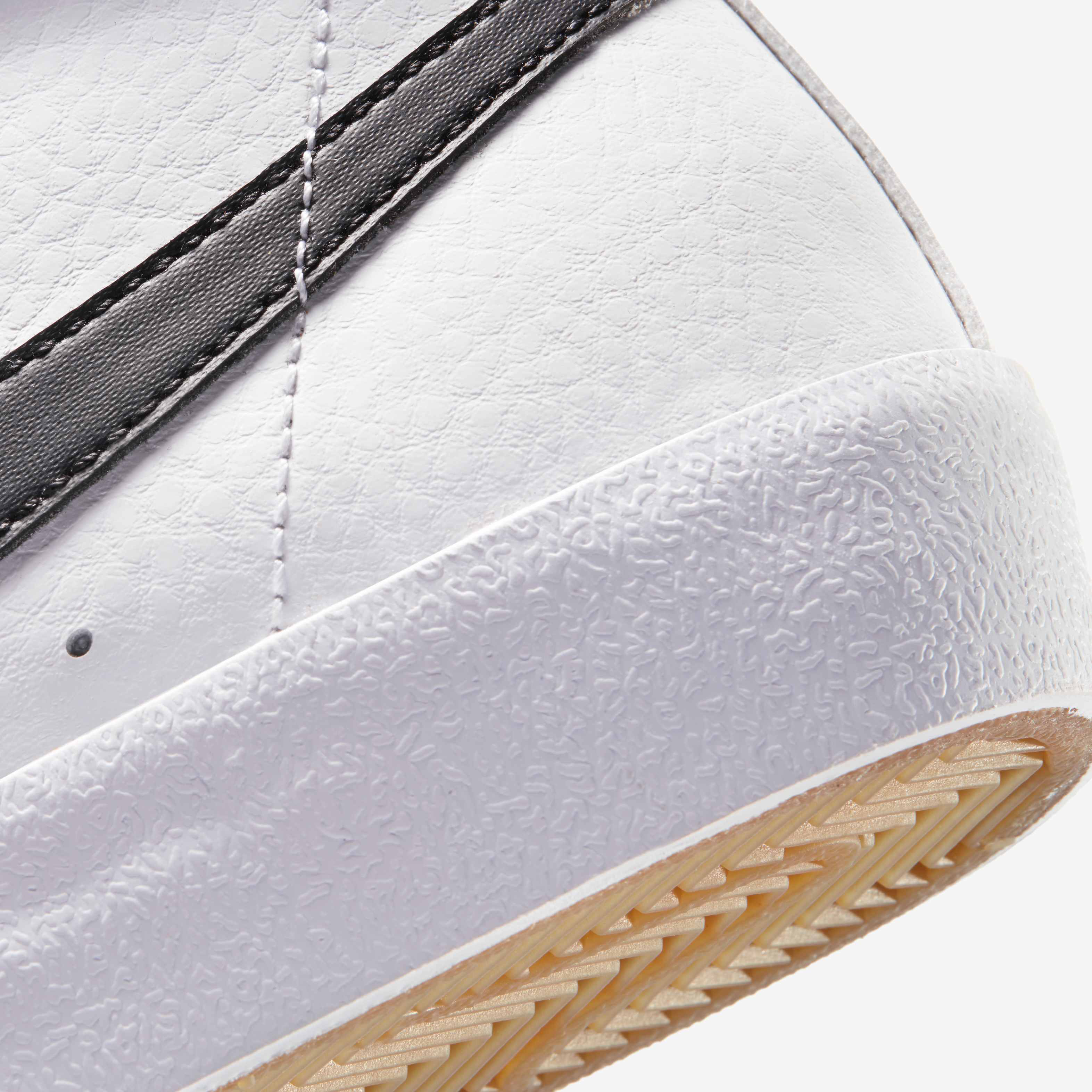 نايكي بليزر ميد '77 image number 7