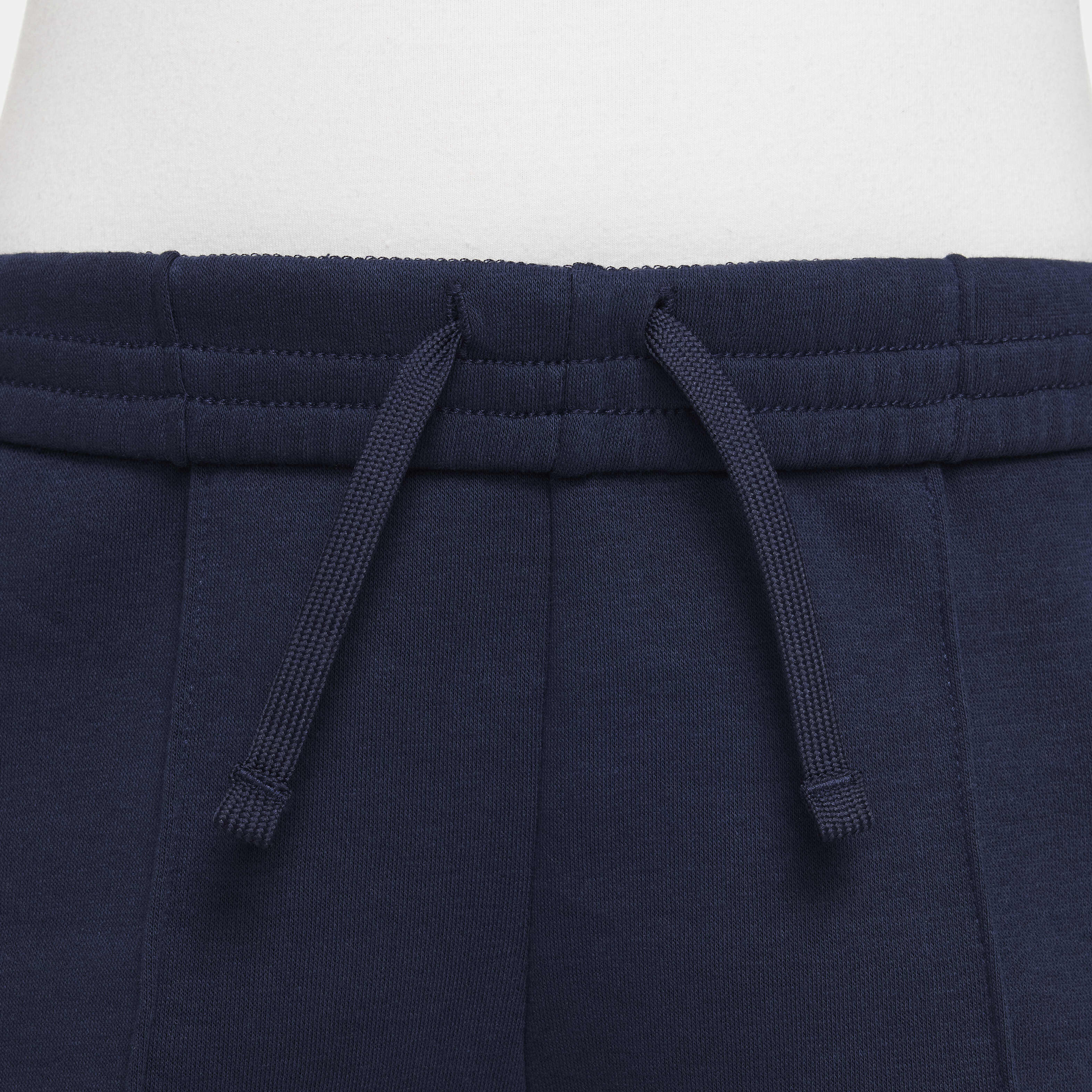 نايكي سبورتسوير image number 3