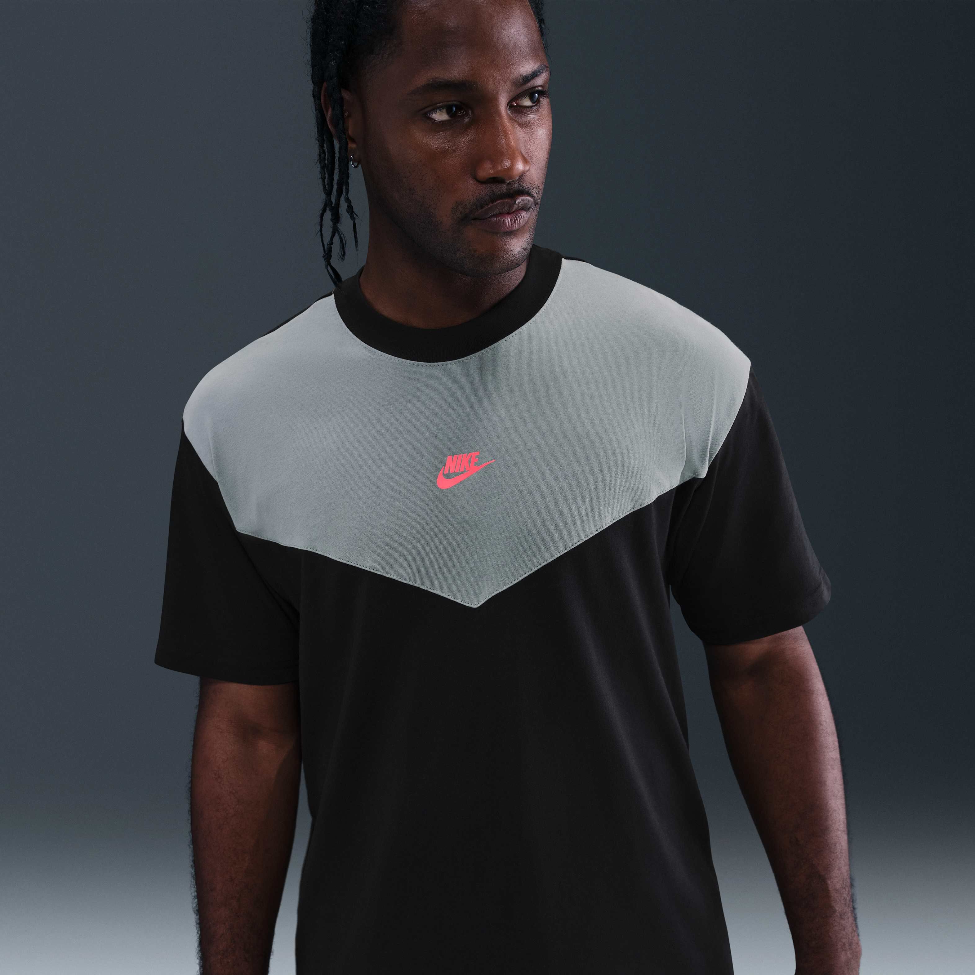 Nike Sportswear image number 0