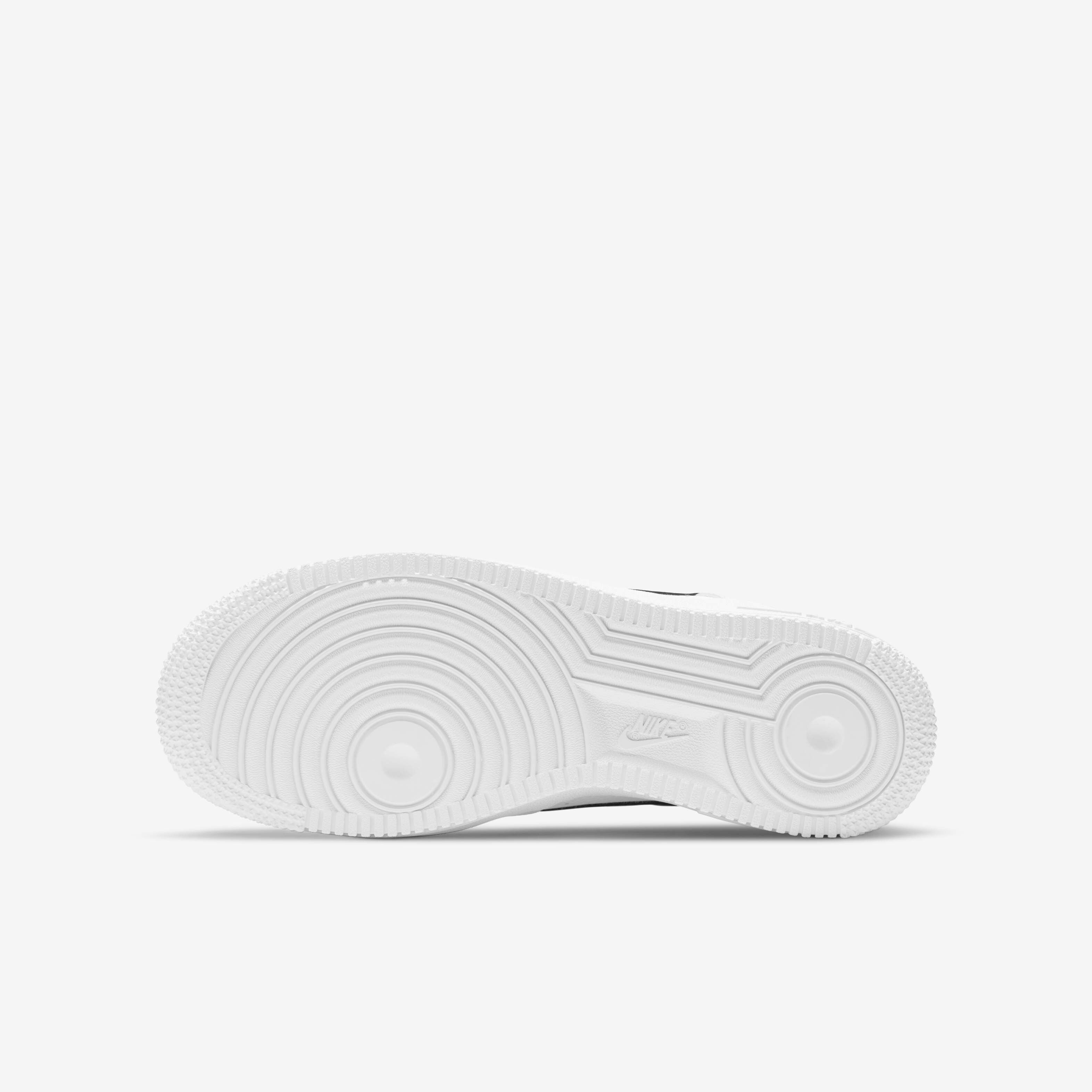 Nike Air Force 1 image number 1