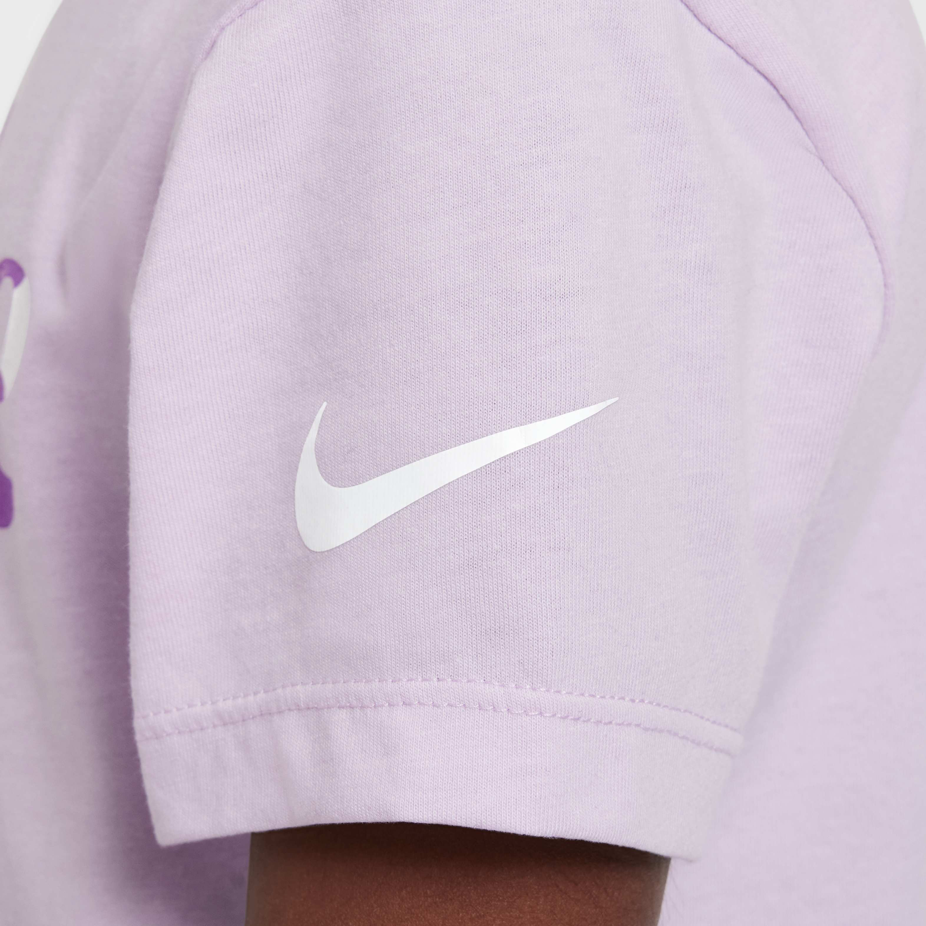 Nike Essentials image number 4