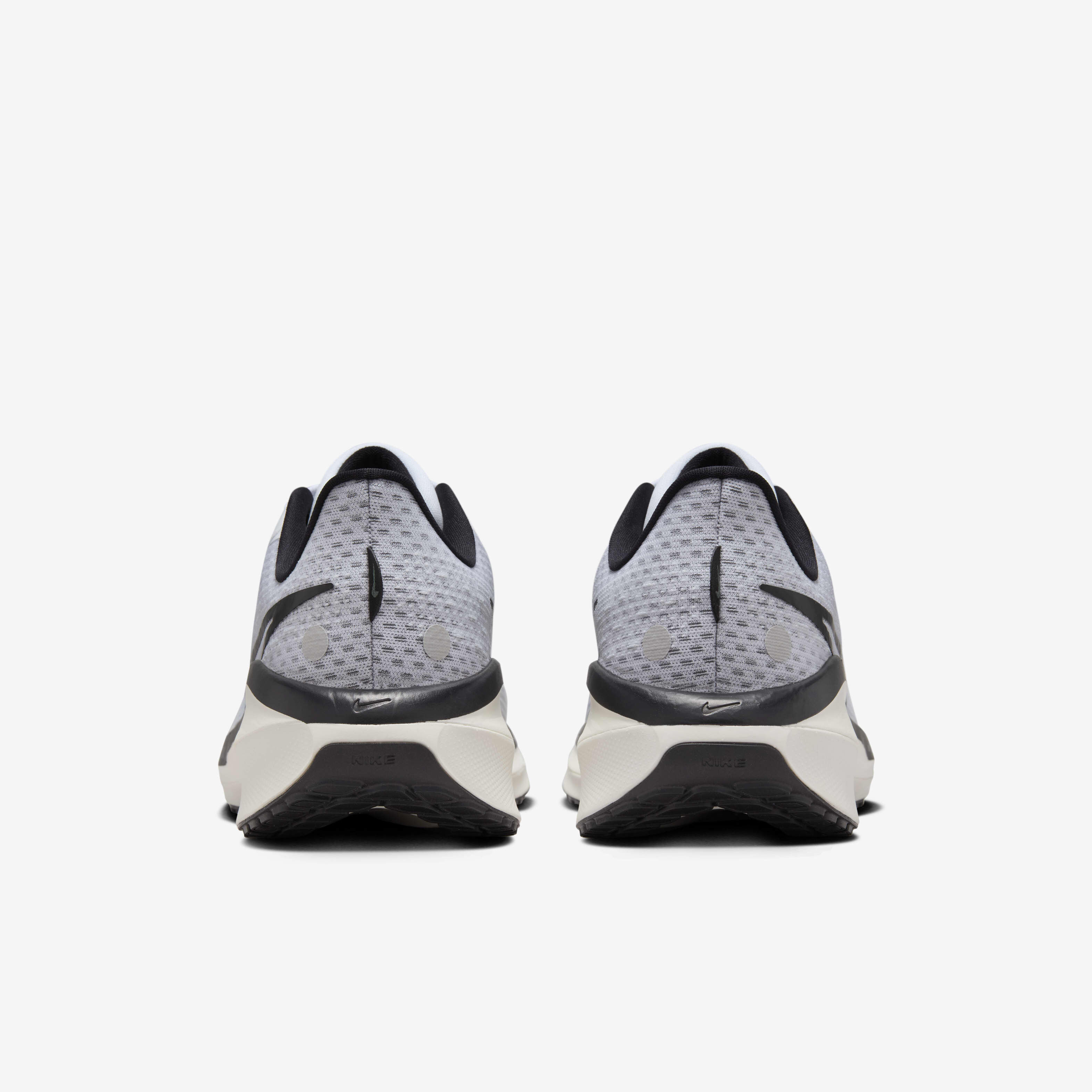 Nike Vomero 17 image number 5