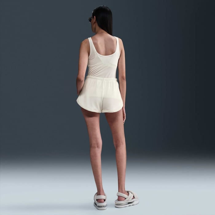 نايكي سبورتسوير تشيل نت image number 4 نايكي سبورتسوير تشيل نت image number 4