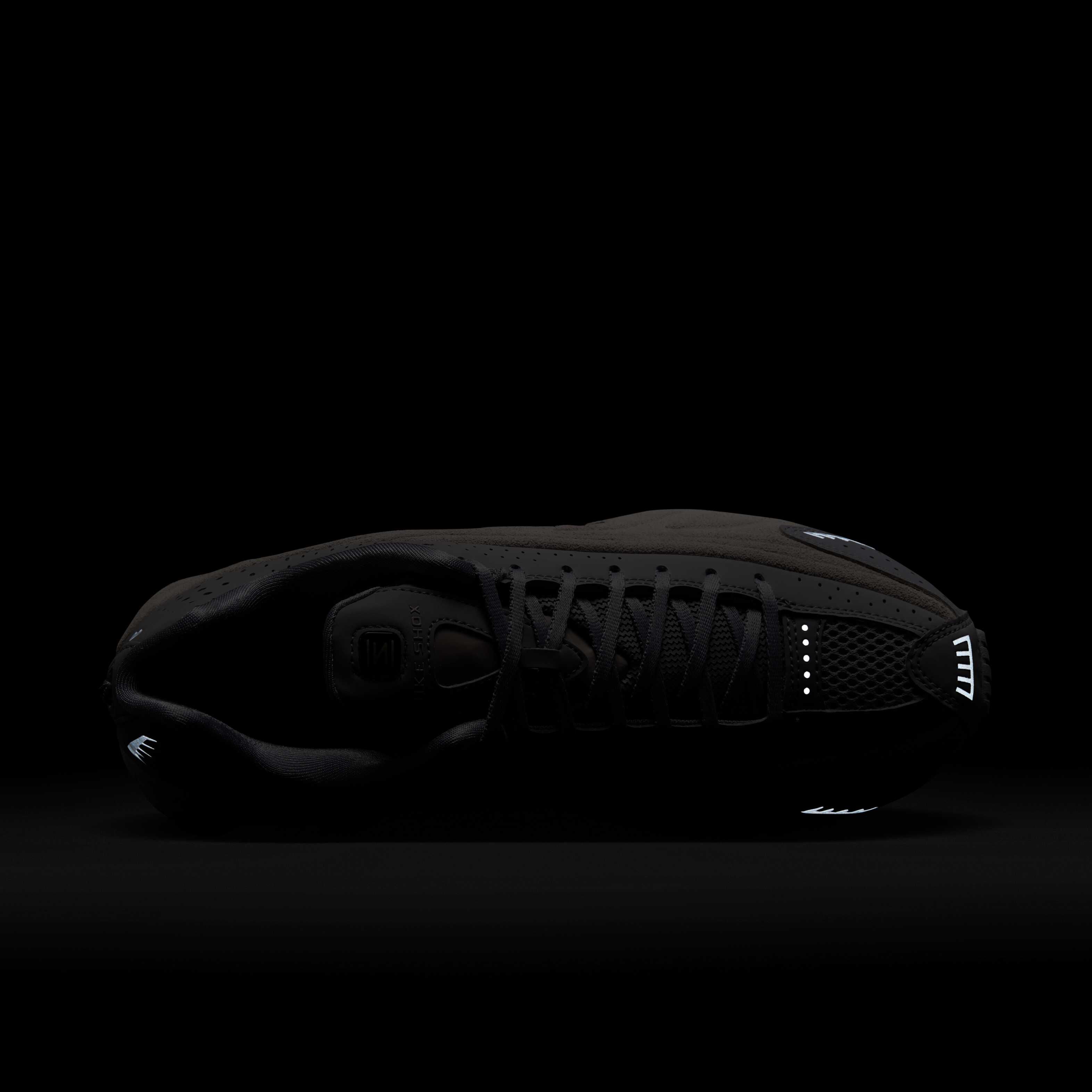 Nike Shox R4 image number 8