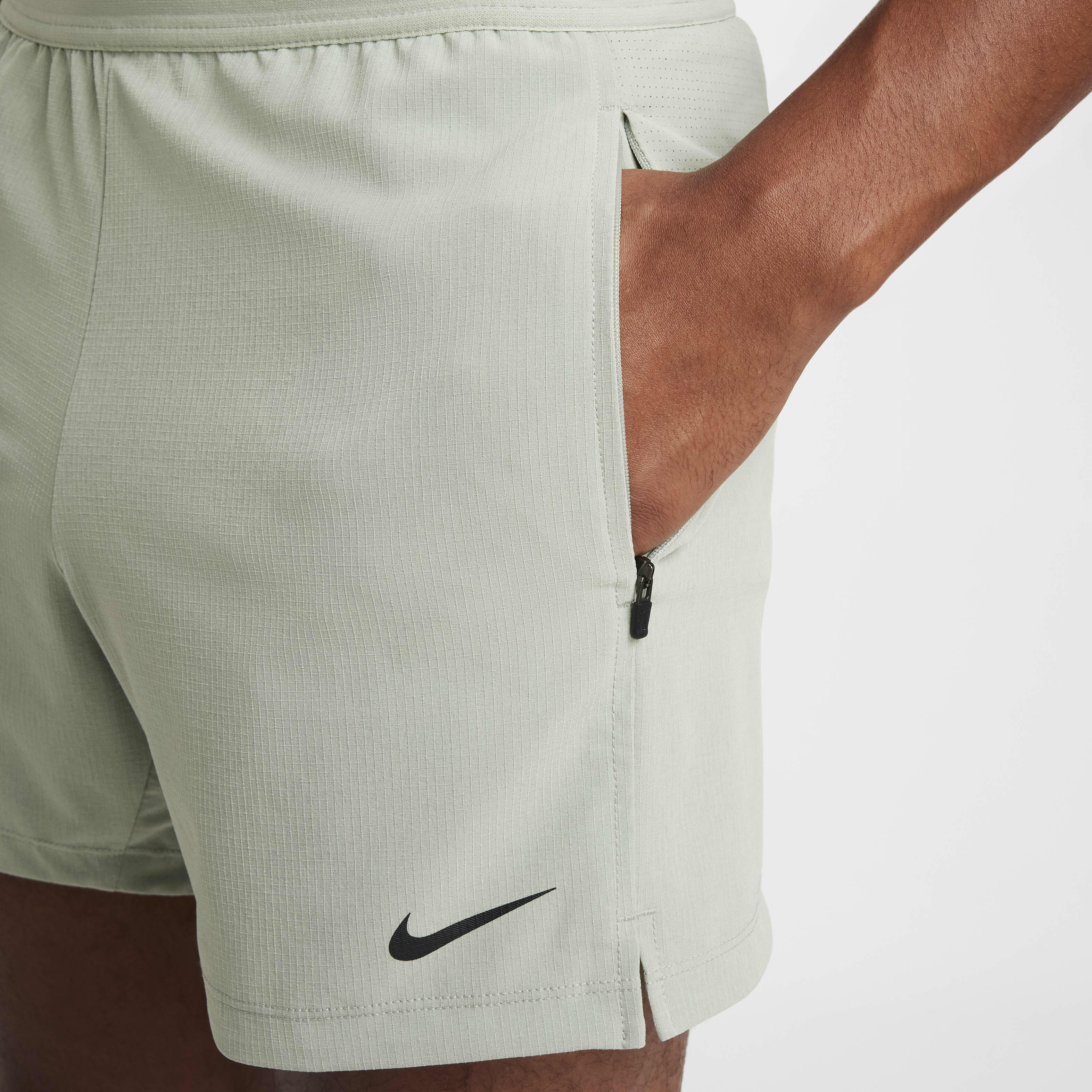 Buy Nike Flex Rep Men s Dri FIT 13cm approx. Unlined Fitness Shorts Jade Horizon Black Black Nike Kuwait Official