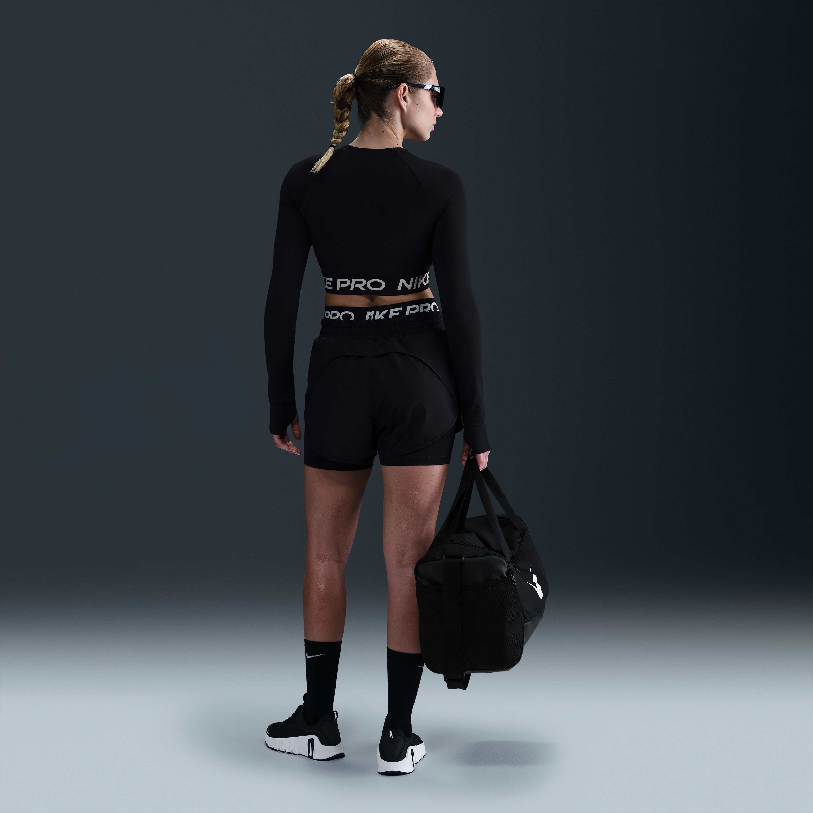 نايكي برو image number 3