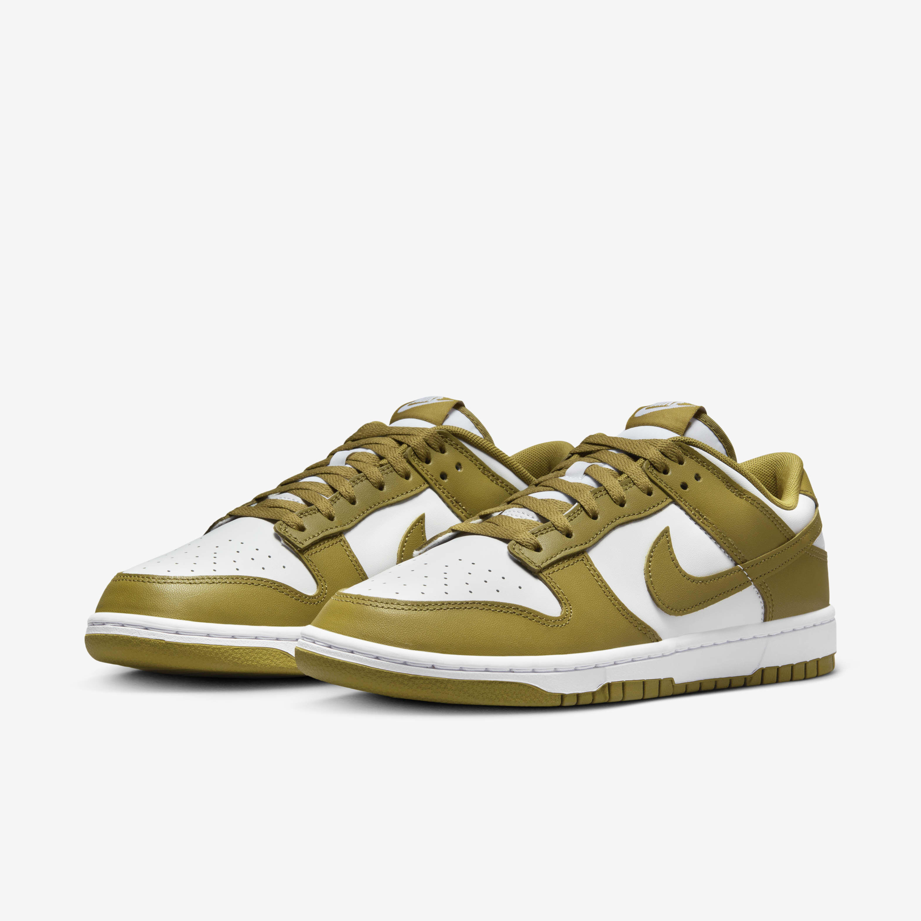 Nike Dunk Low Retro image number 4