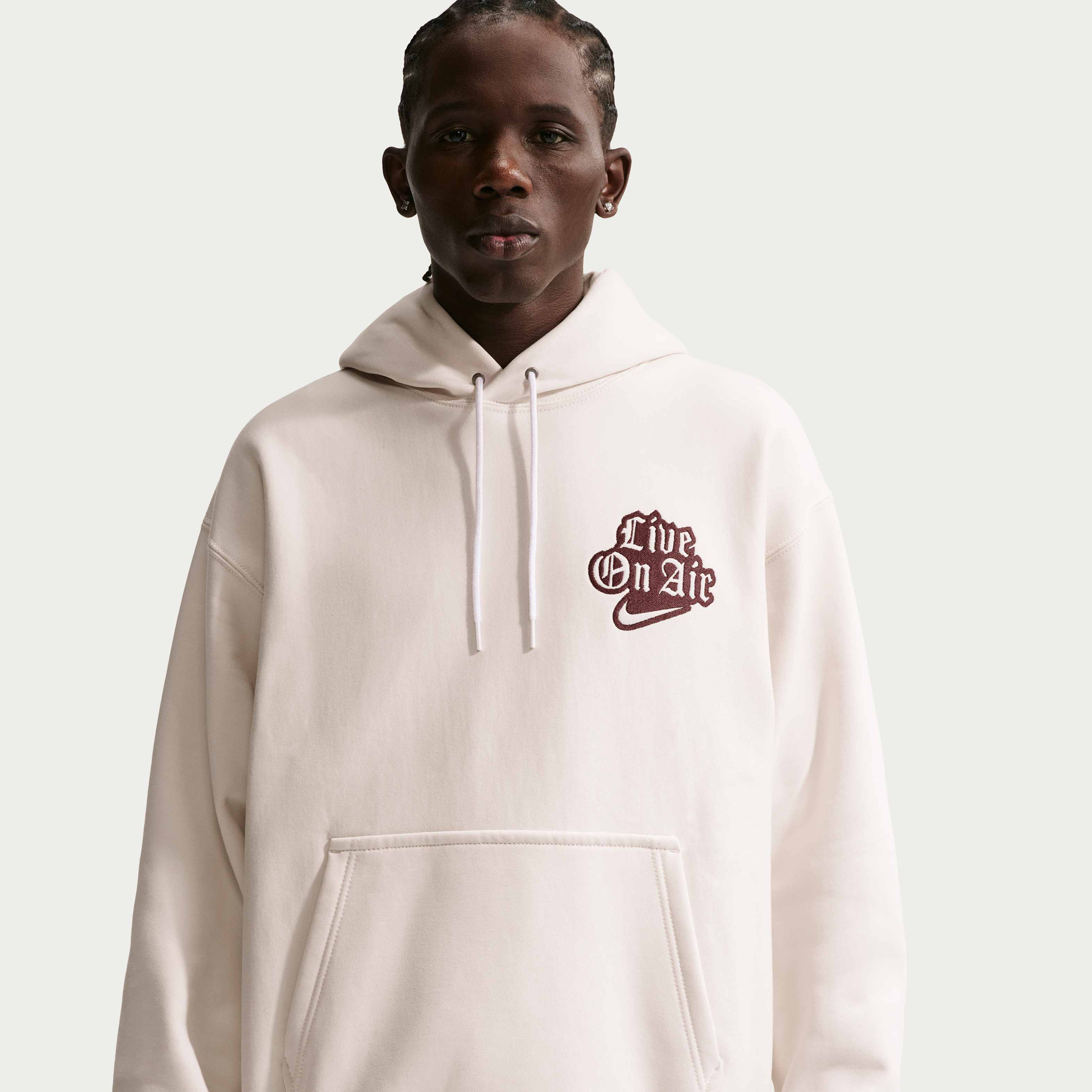 Nike Solo Swoosh image number 0