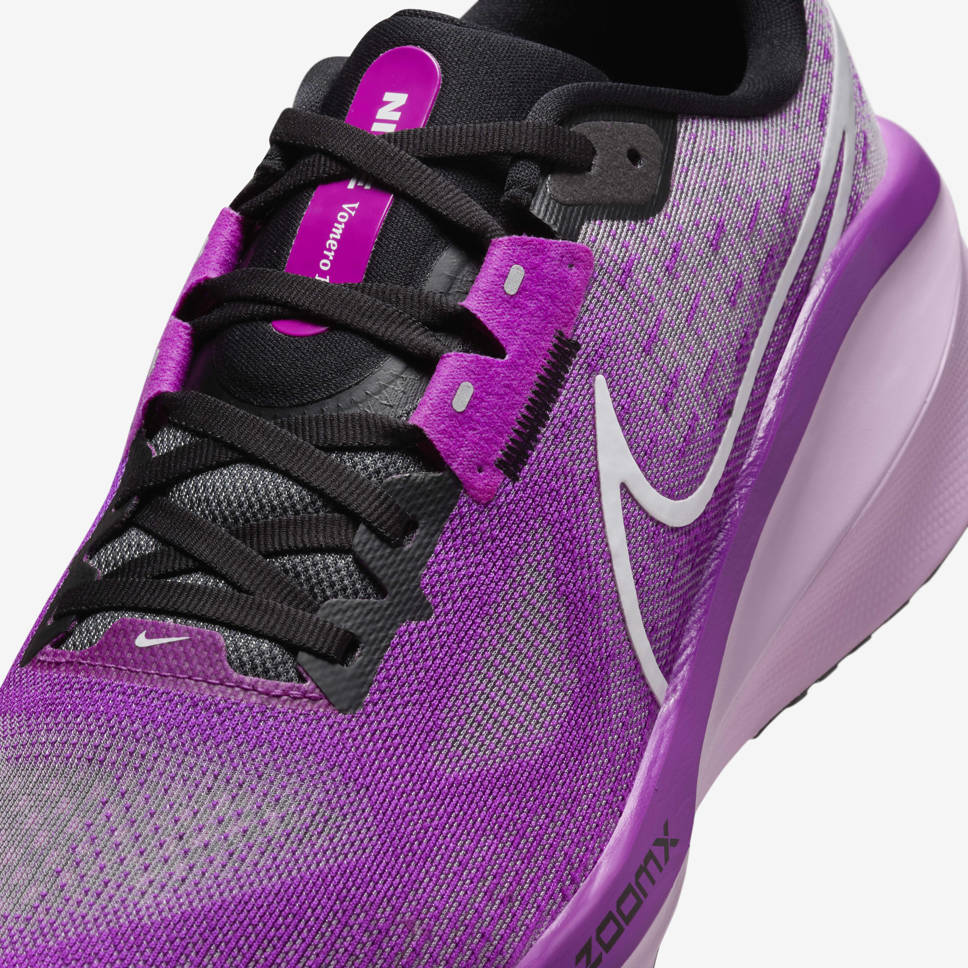 Buy Nike Vomero 17 Men s Road Running Shoes Nike Kuwait Official
