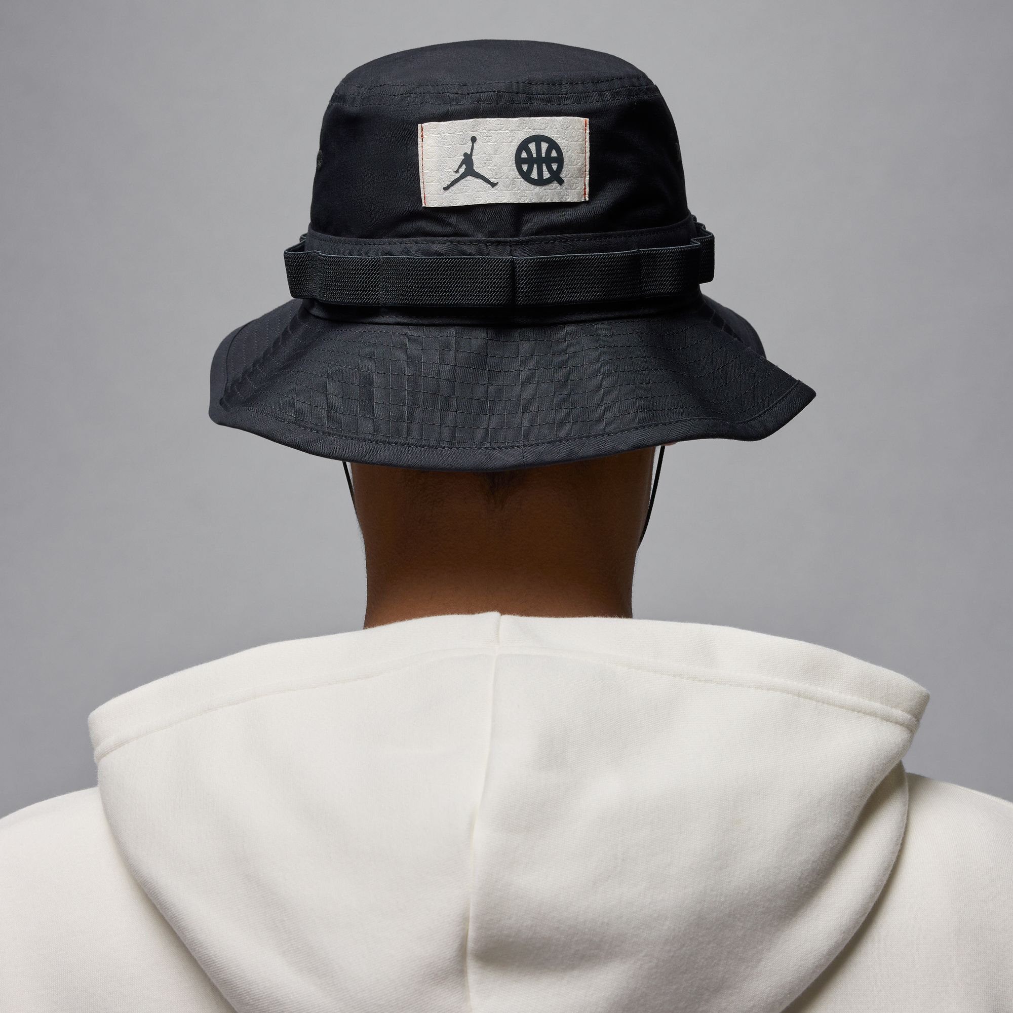 Buy Jordan Apex Quai 54 Bucket Hat - Off Noir/Sail | Nike