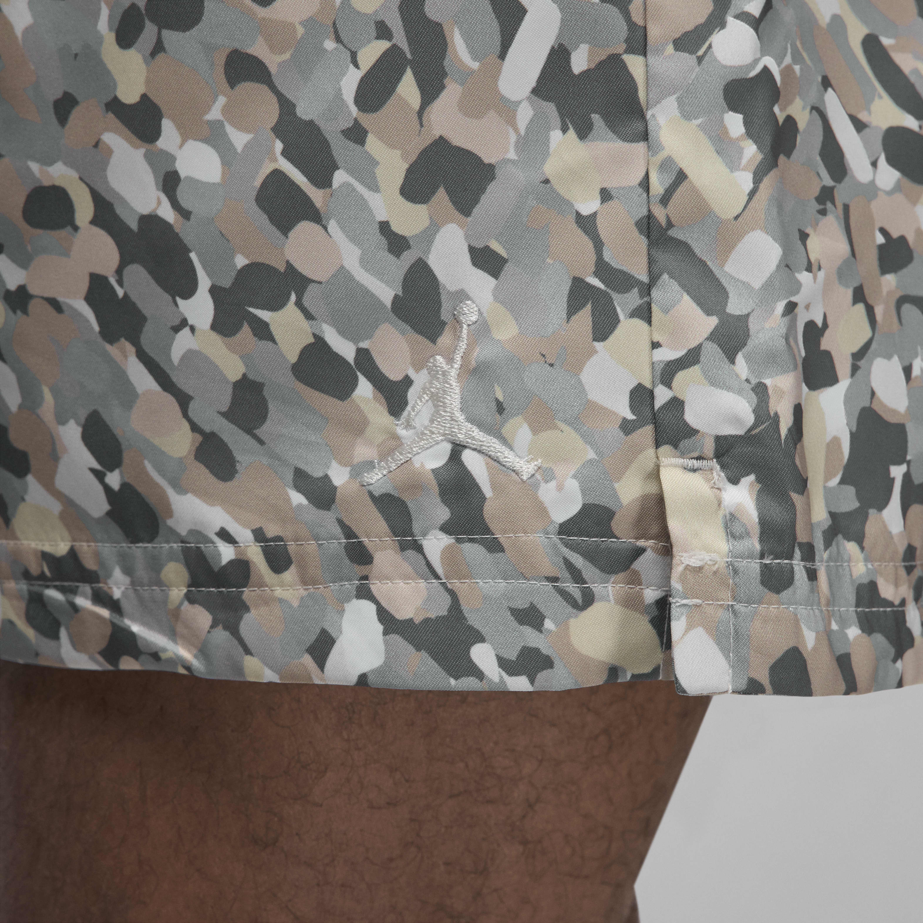 Jordan Essentials image number 5