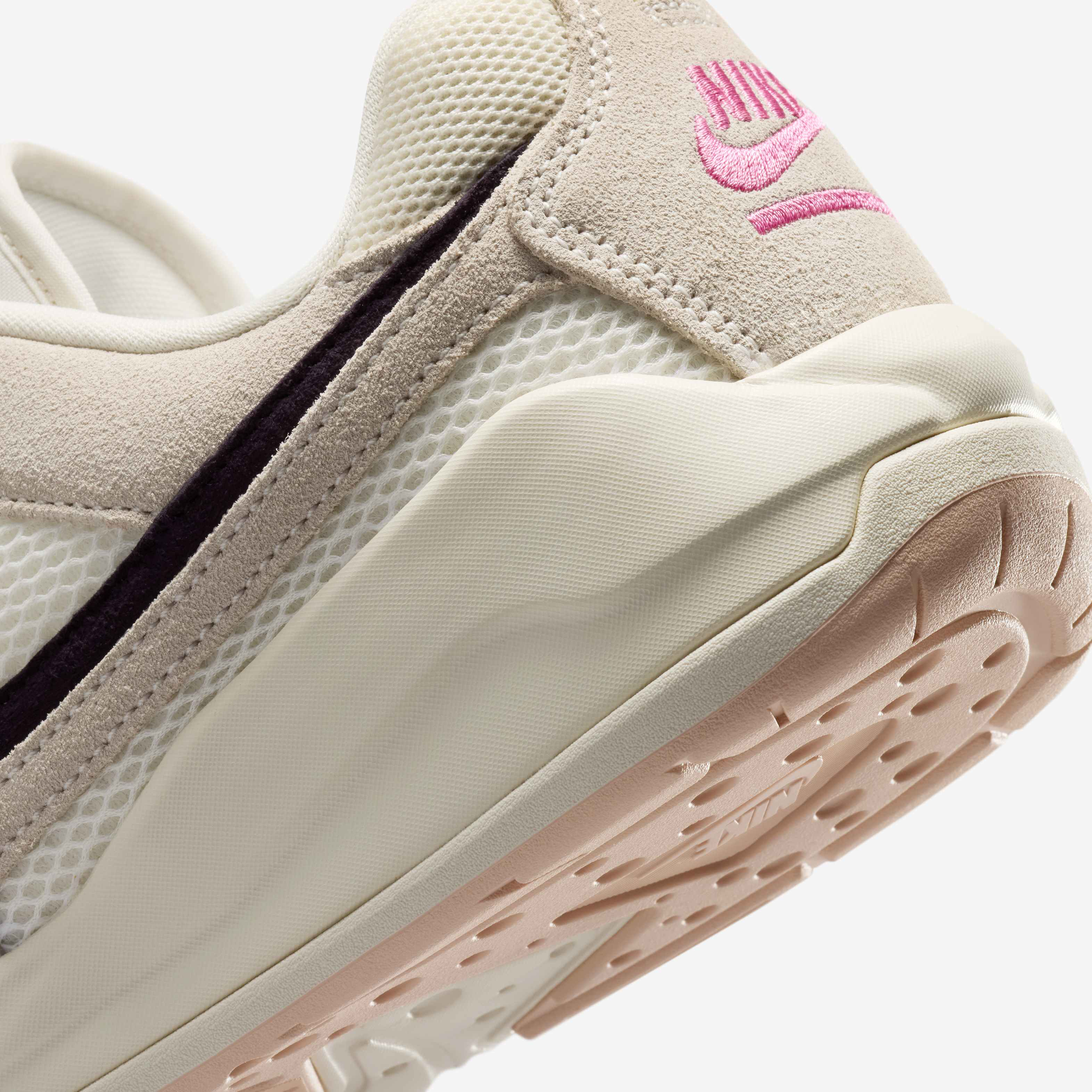 جوردن سي أم أف تي ايرا image number 7