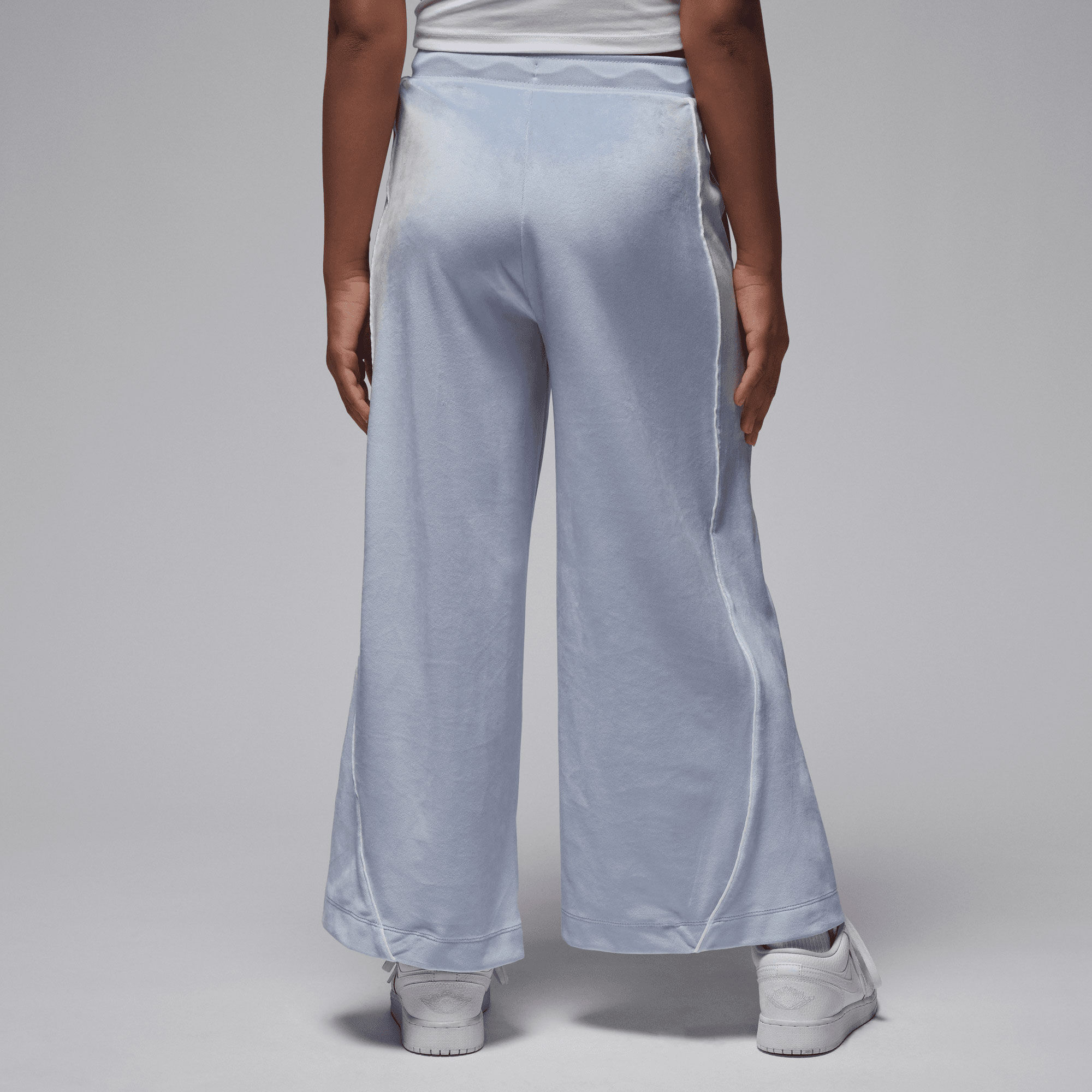 Jordan Mountainside image number 1