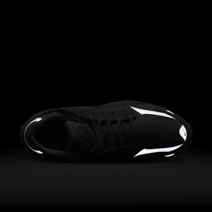 Nike Air Huarache Runner image number 9 Nike Air Huarache Runner image number 9
