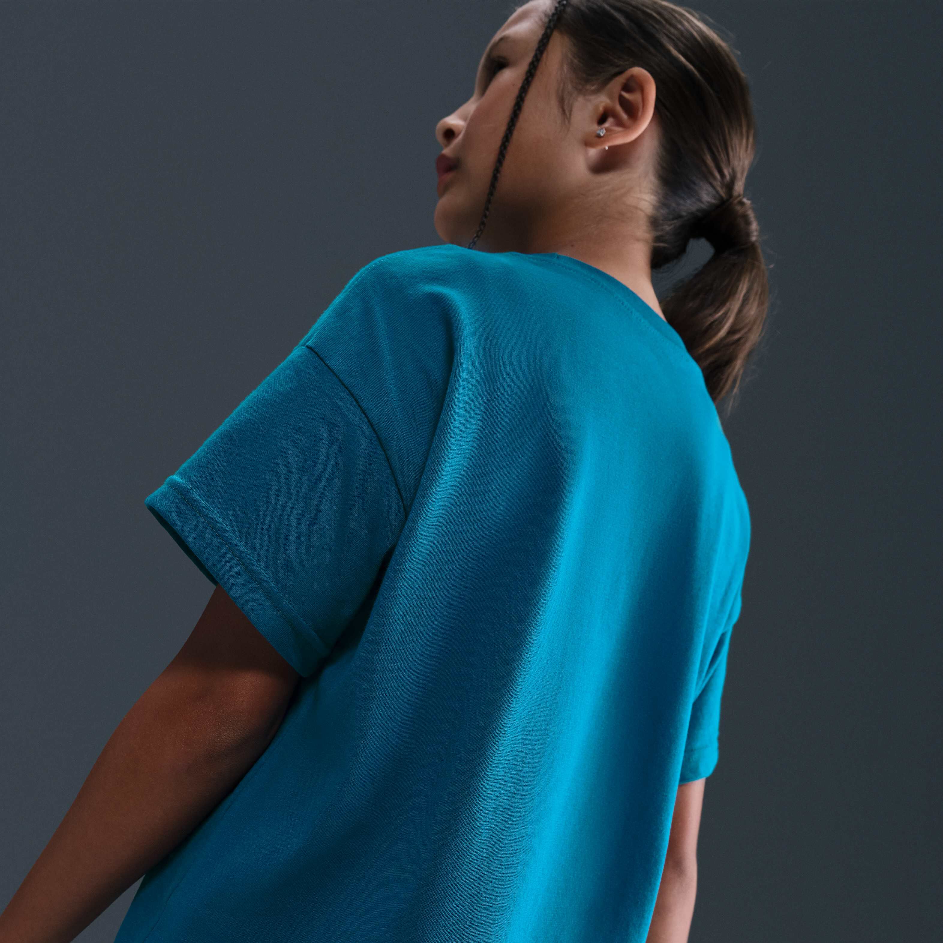 Nike Sportswear Essential image number 1