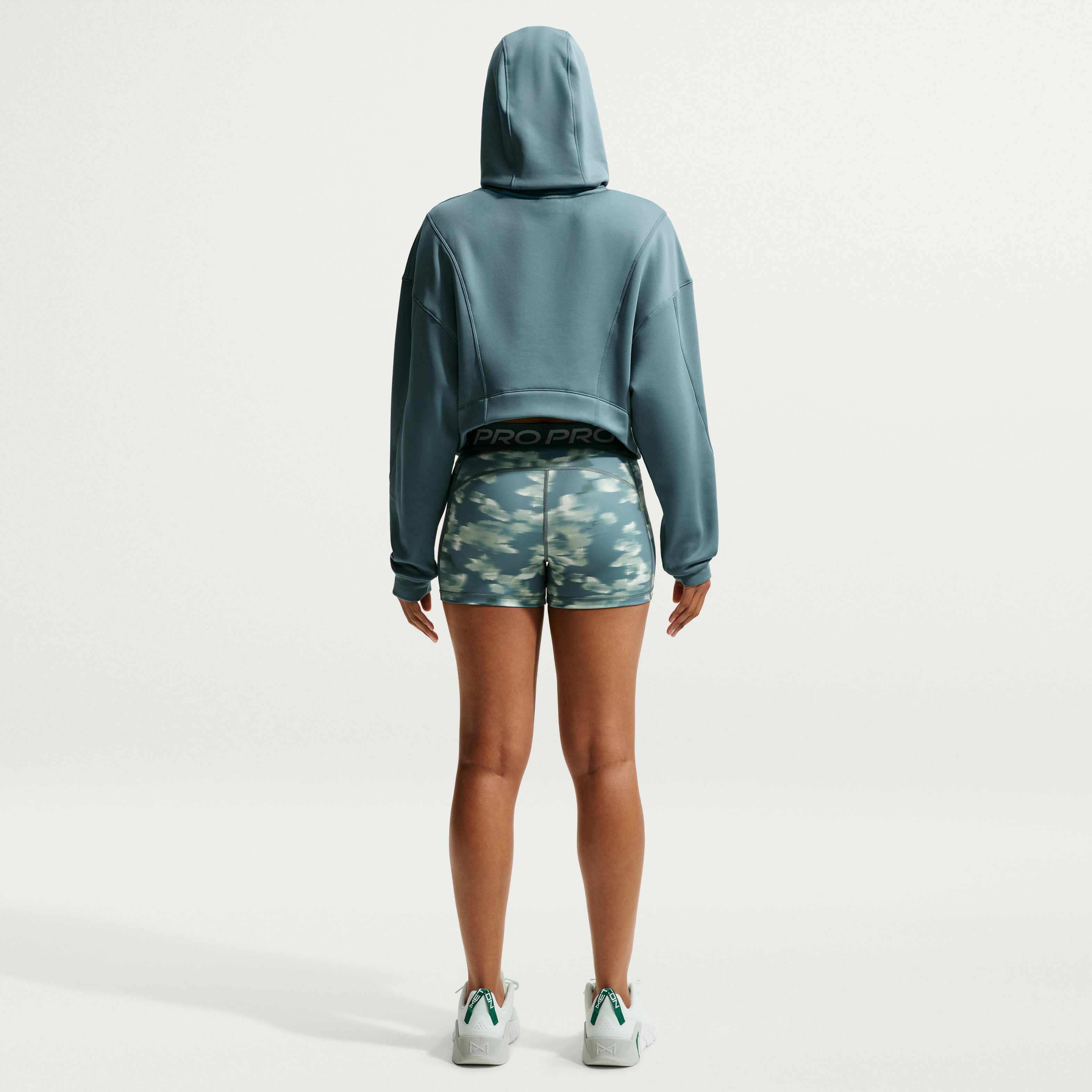 Nike Pro image number 4