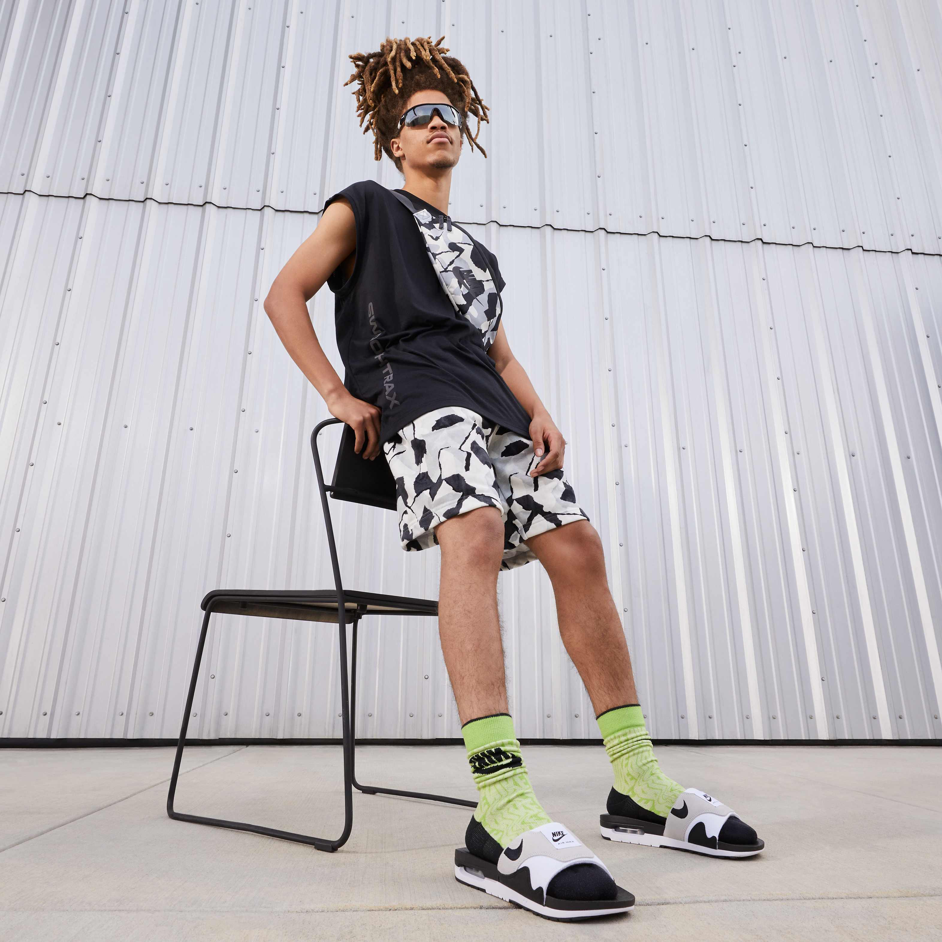 Nike Air Max 1 image number 2