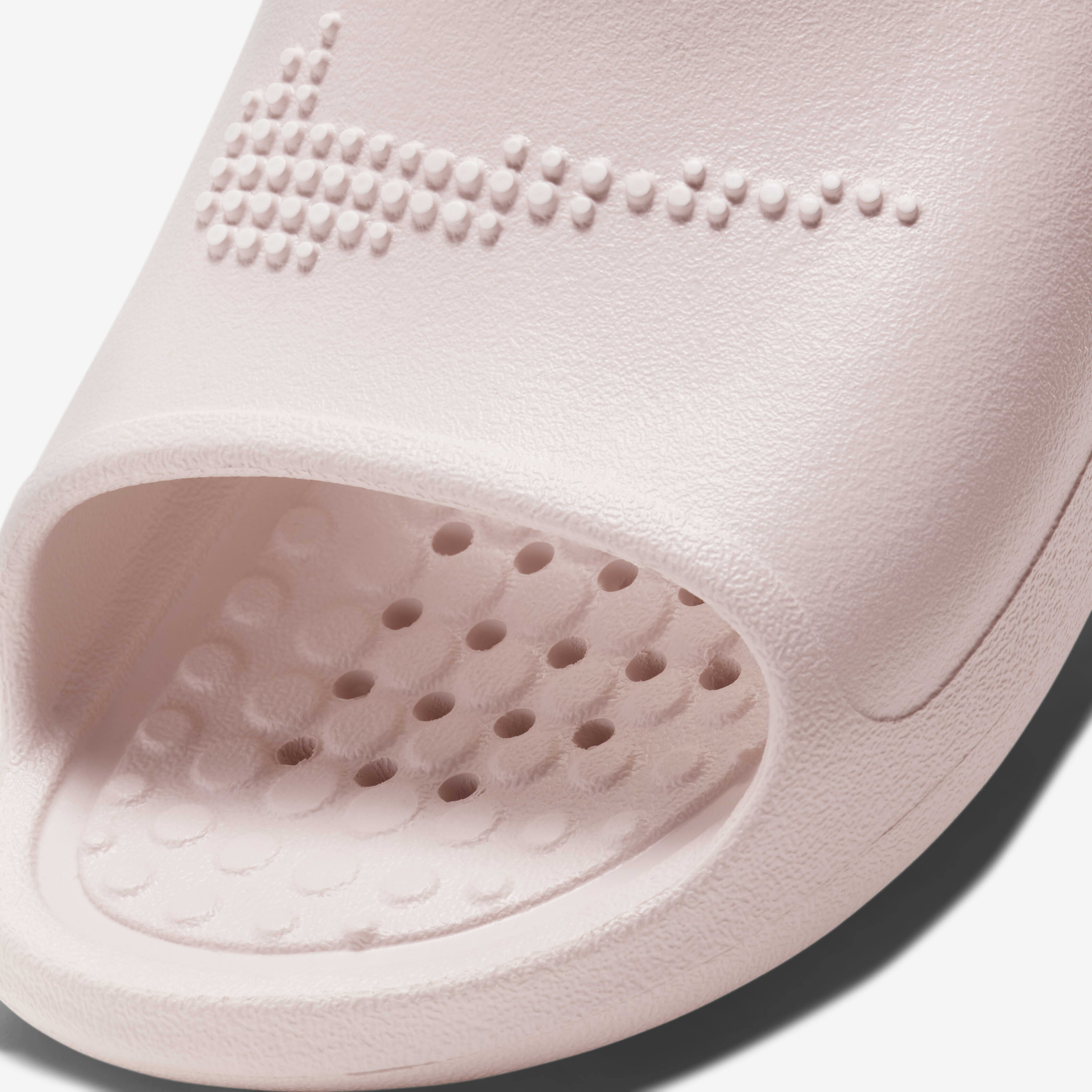 NIKE★WMNS VICTORI ONE SLIDE★兼用★BARELY ROSE Women's Nike Victori One Slide Barely Rose/Metallic Silver
