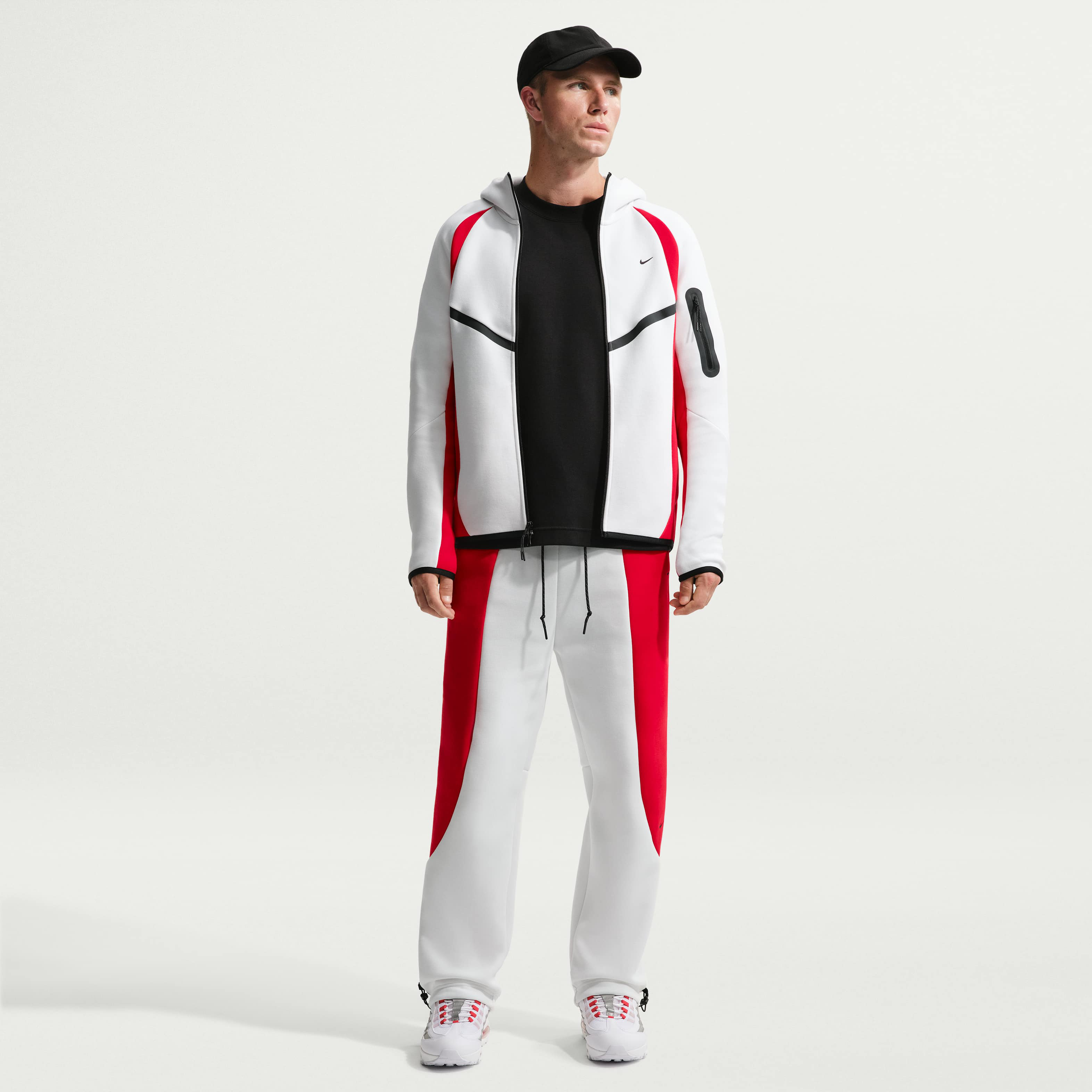 Nike Tech image number 0