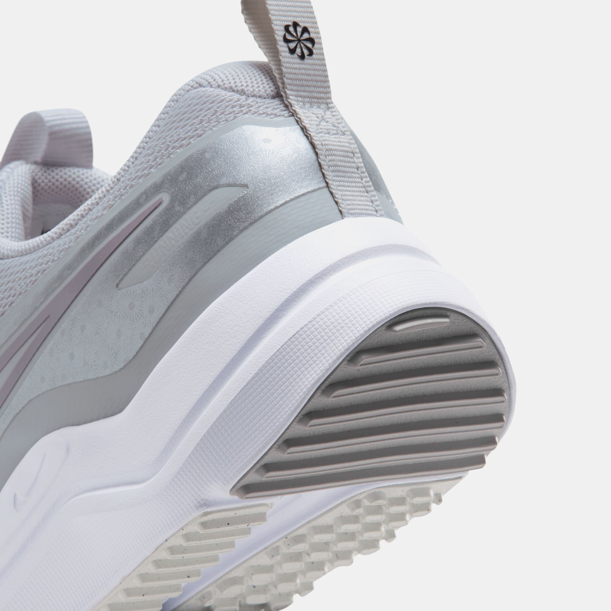 Nike Cosmic Runner SE image number 9
