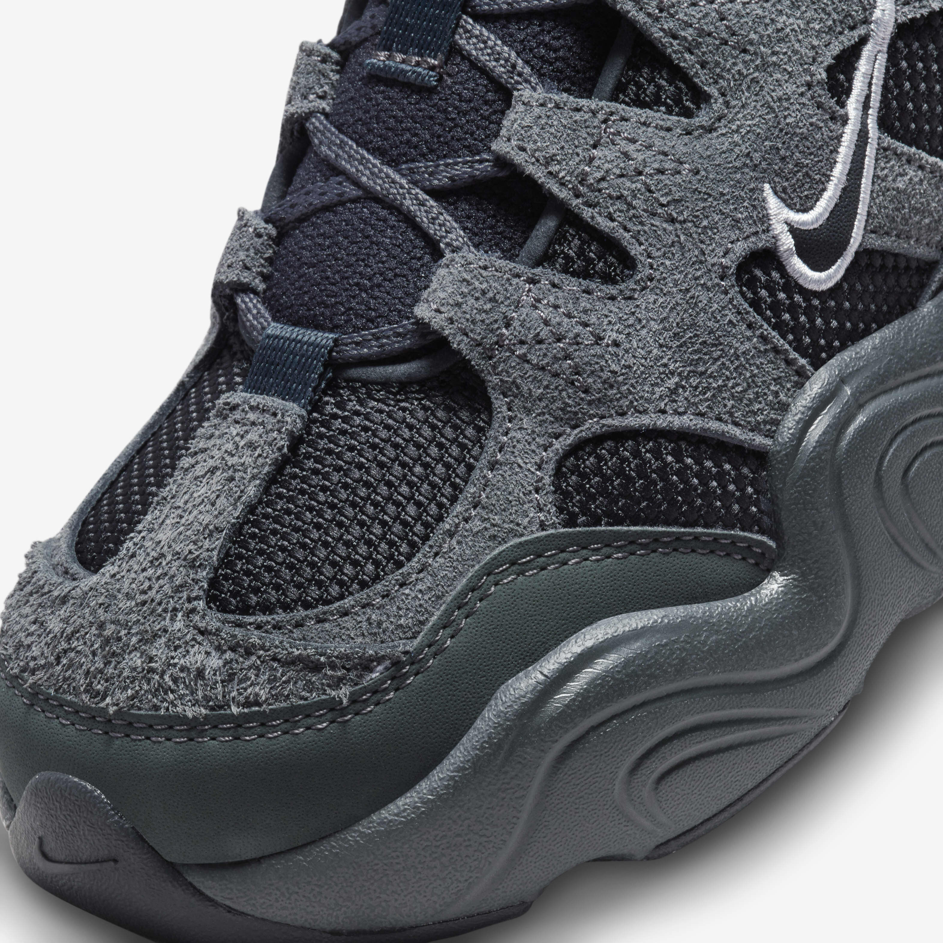 【美品】NIKE WMNS TECH HERA DR9761-003 Amazon.com | Nike Tech Hera Women's Shoes (DR9761-003