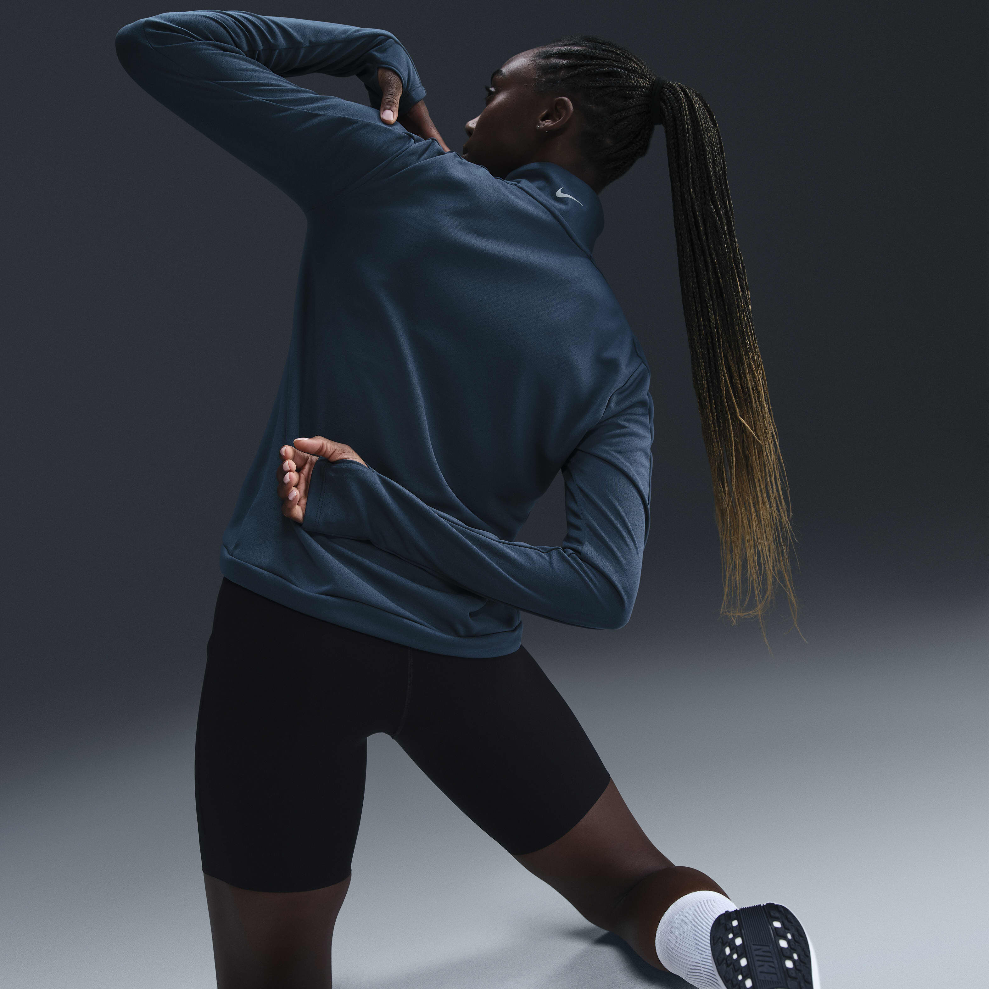 نايكي بيسر image number 1