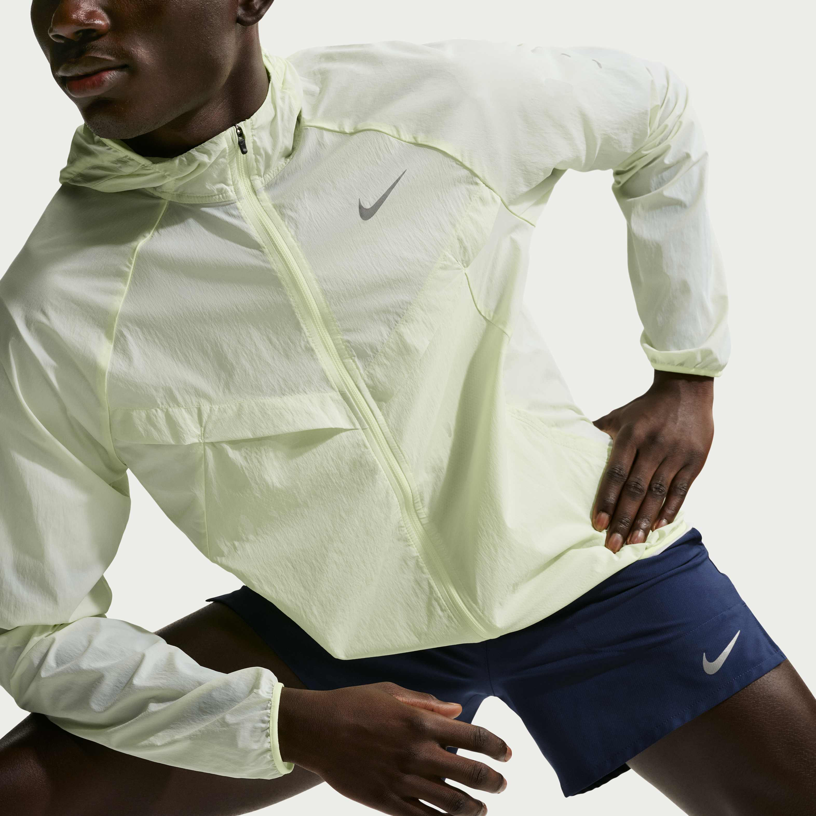 Nike Stride image number 2