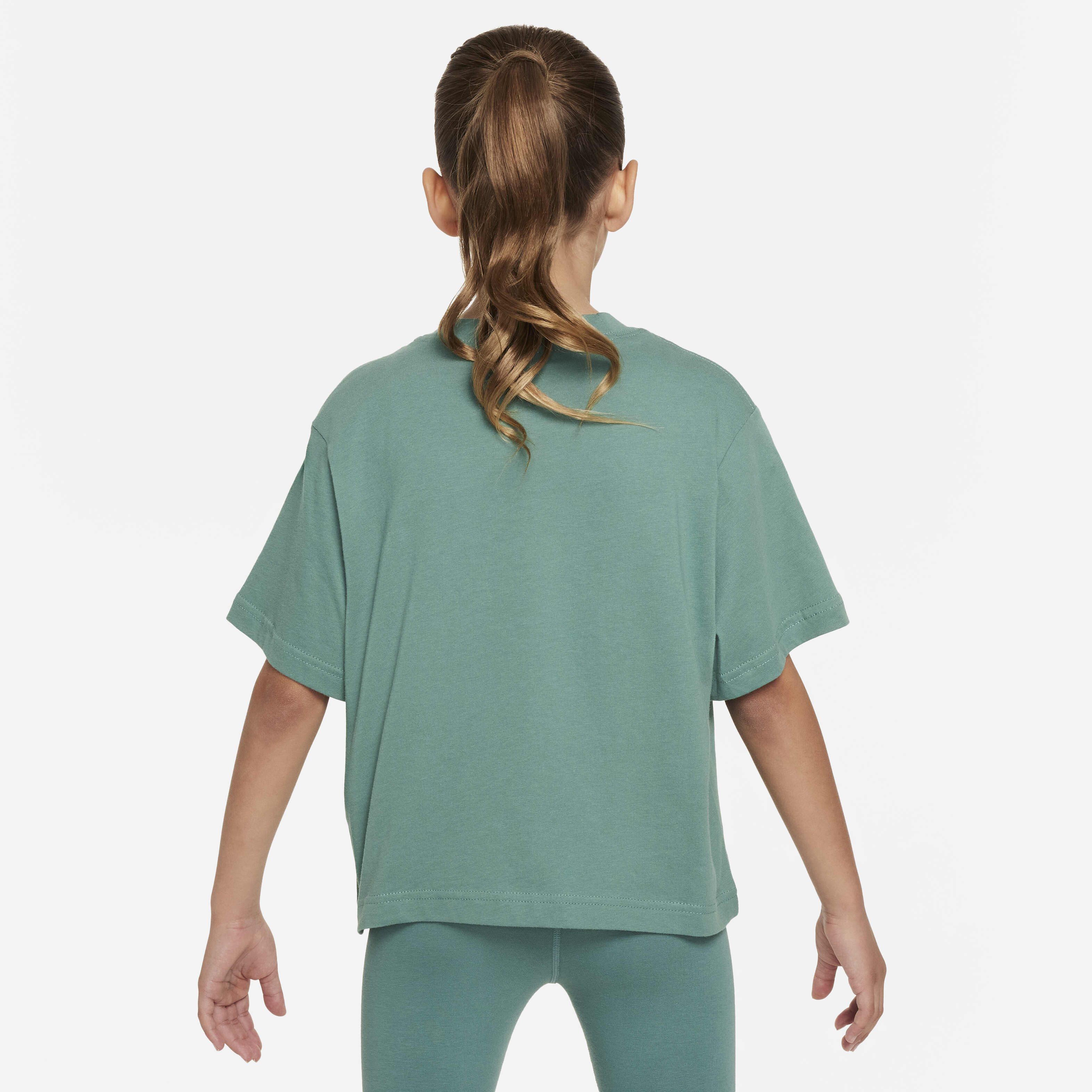 نايكي سبورتسوير image number 1