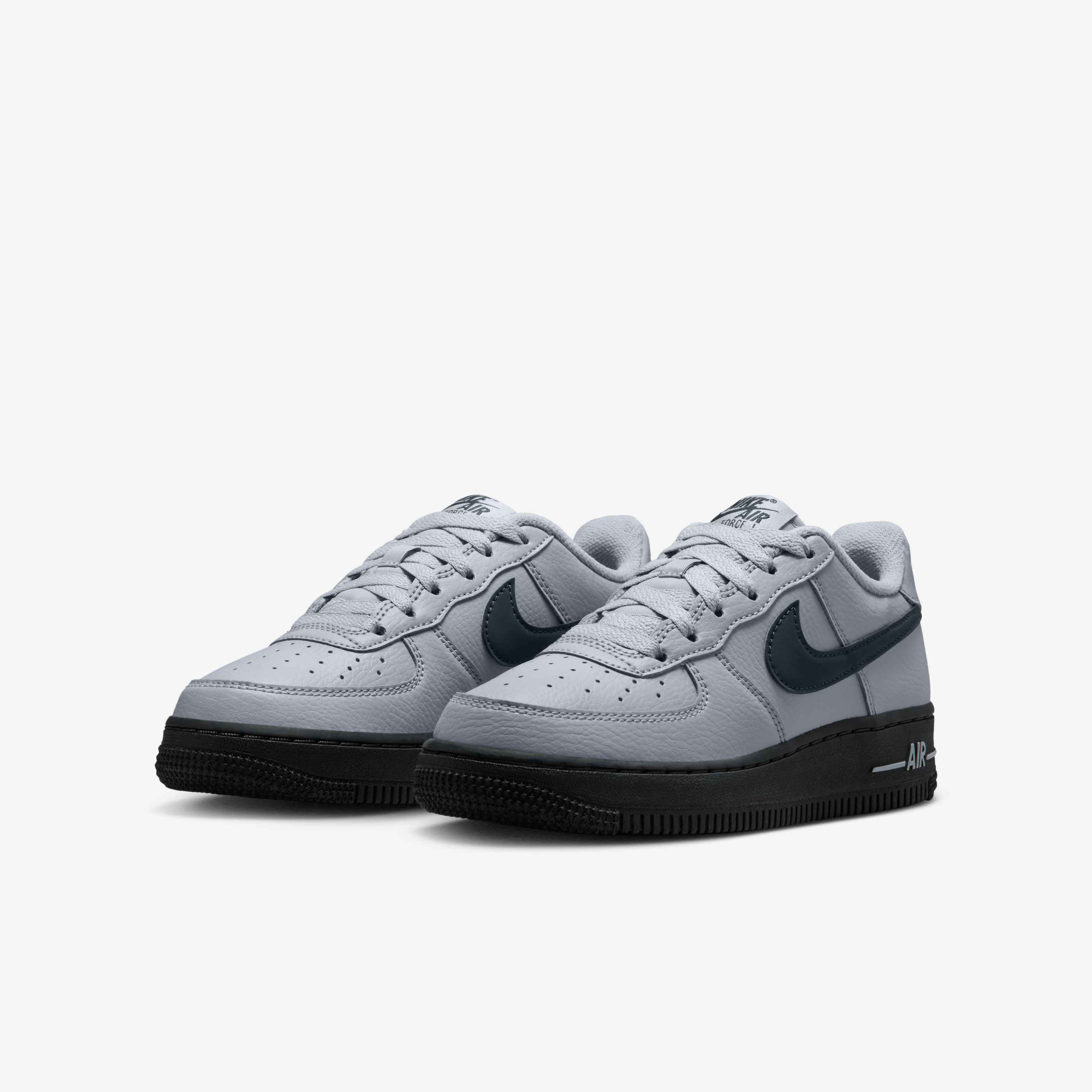 Nike Air Force 1 image number 4