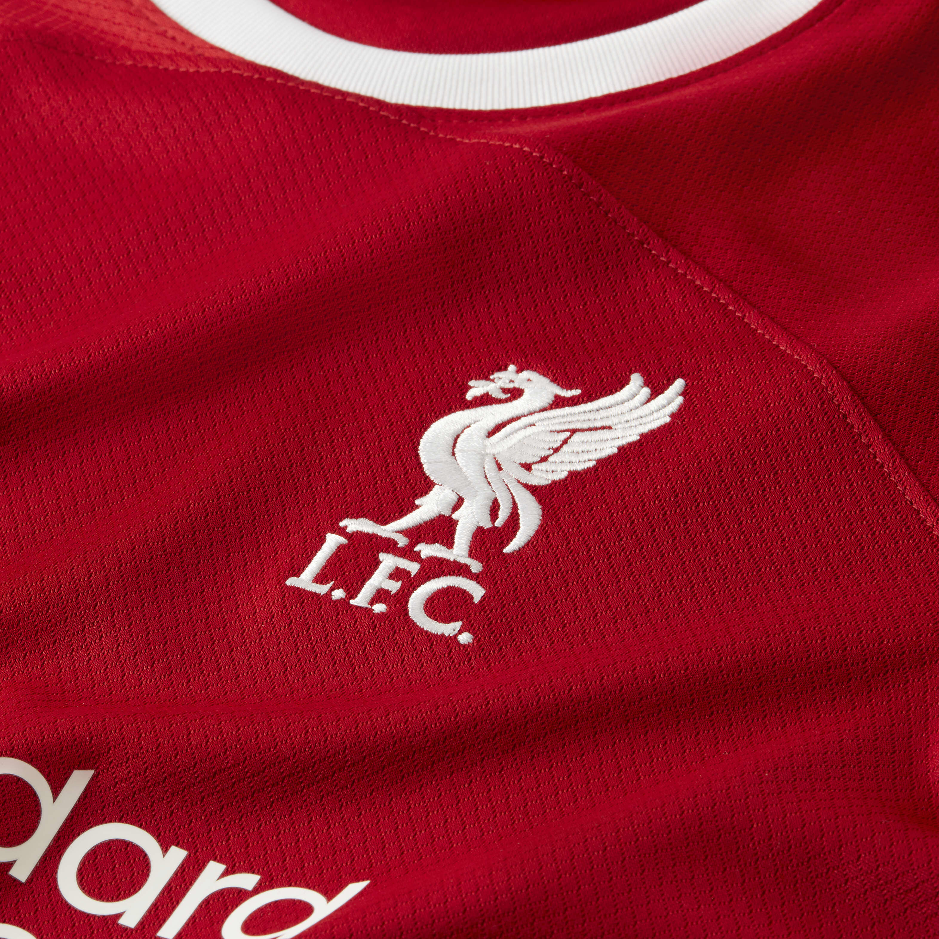 ليفربول F.C. 2023/24 ستاديوم الأساسي image number 9