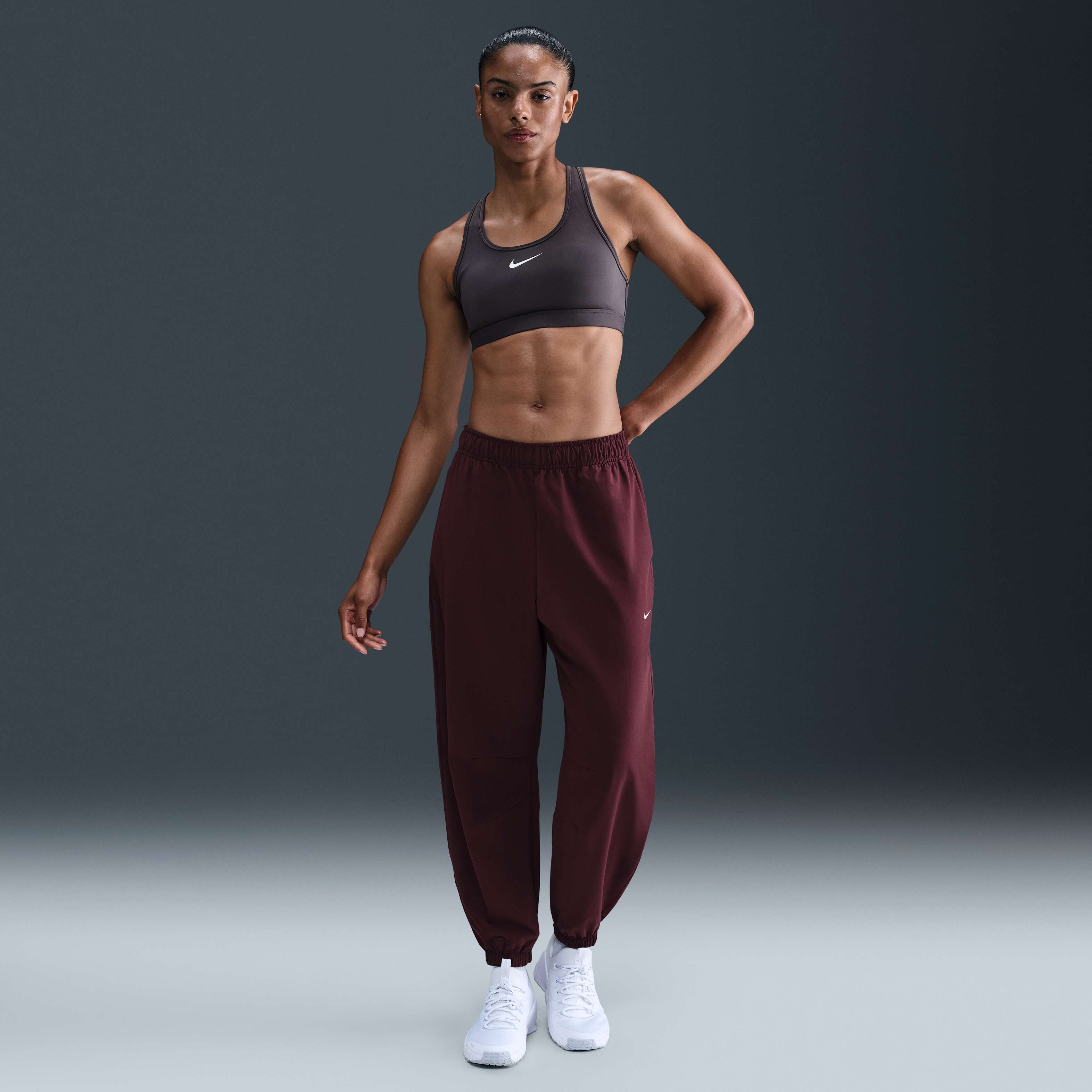 Nike Swoosh Medium-Support image number 3
