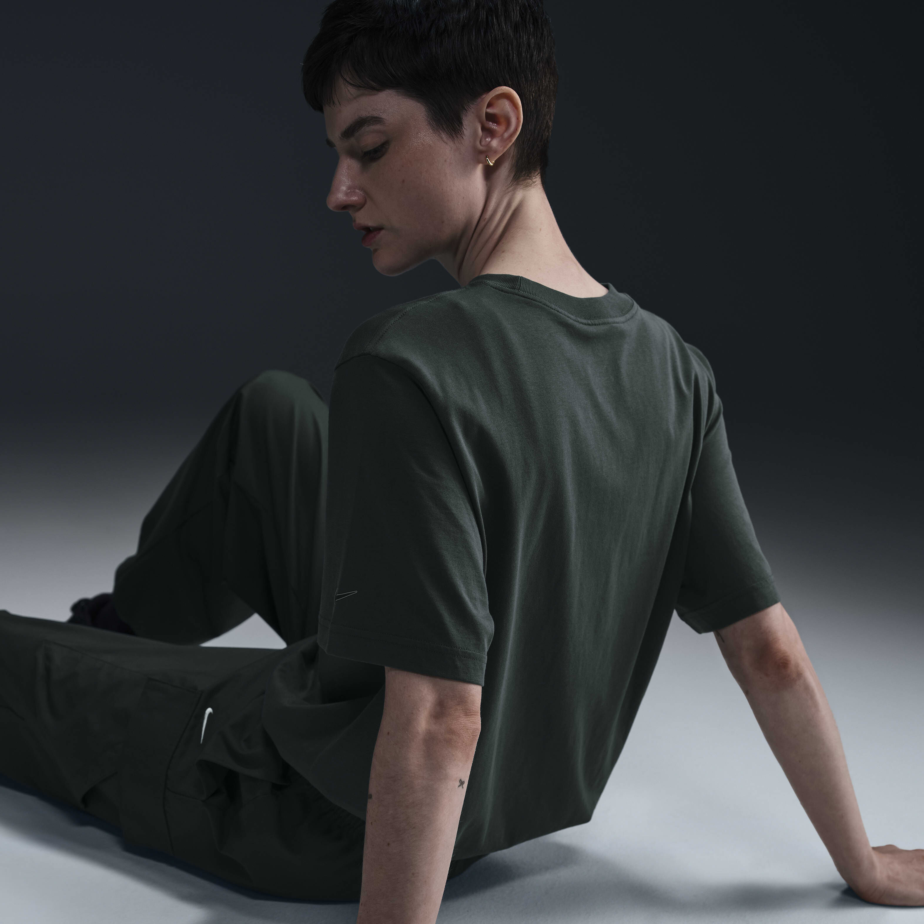 نايكي سبورتسوير image number 1