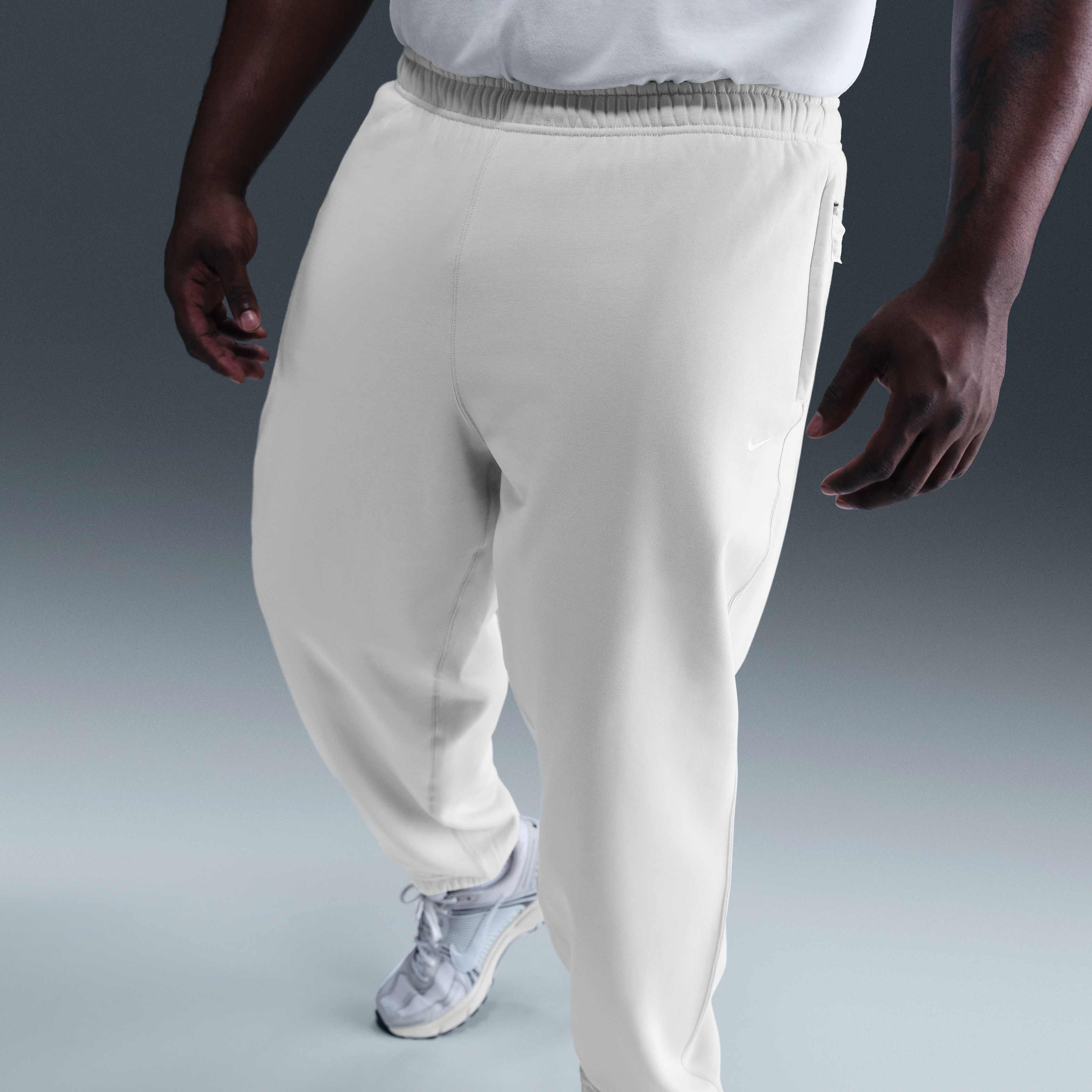 Nike Solo Swoosh image number 7