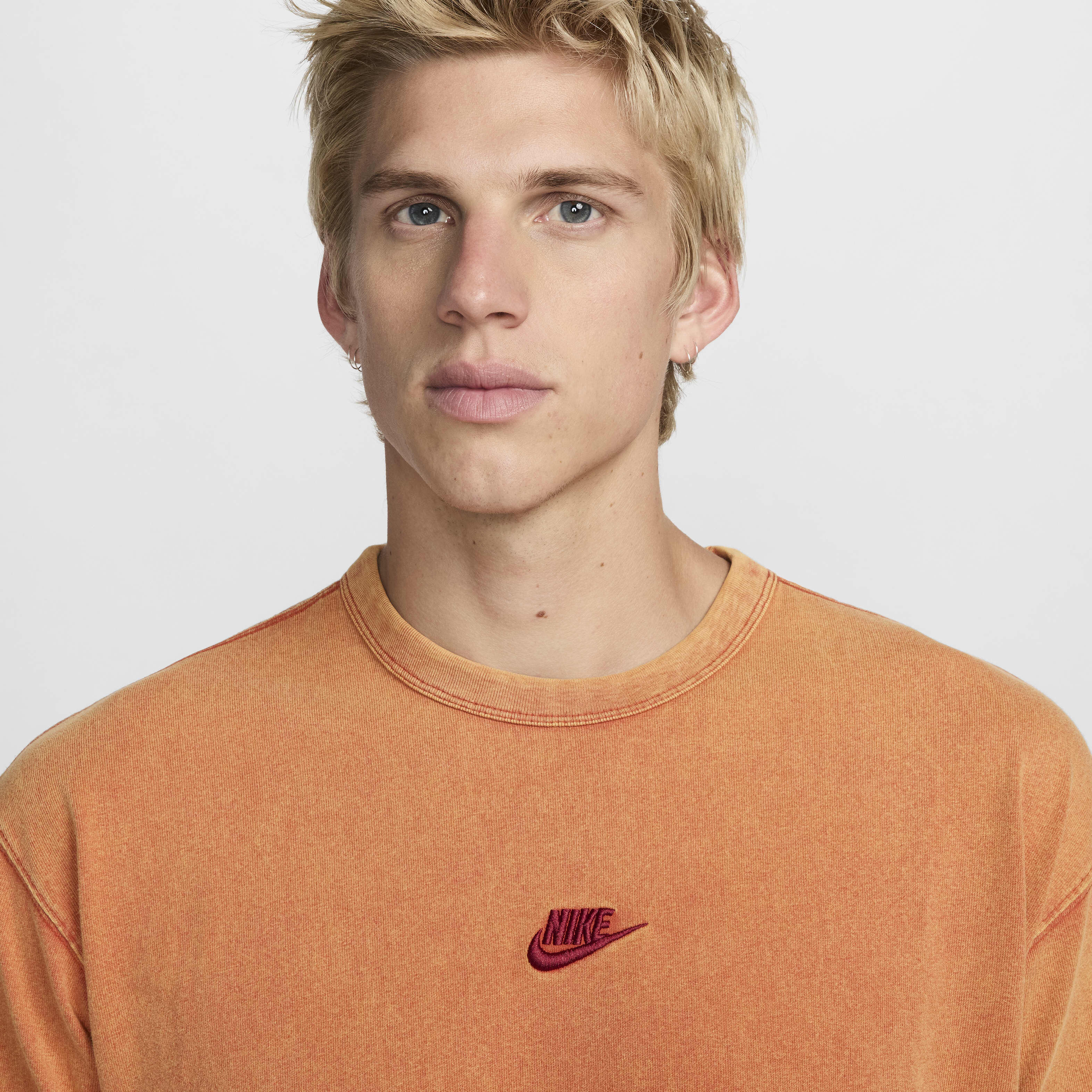 Nike Sportswear Premium Essentials image number 2