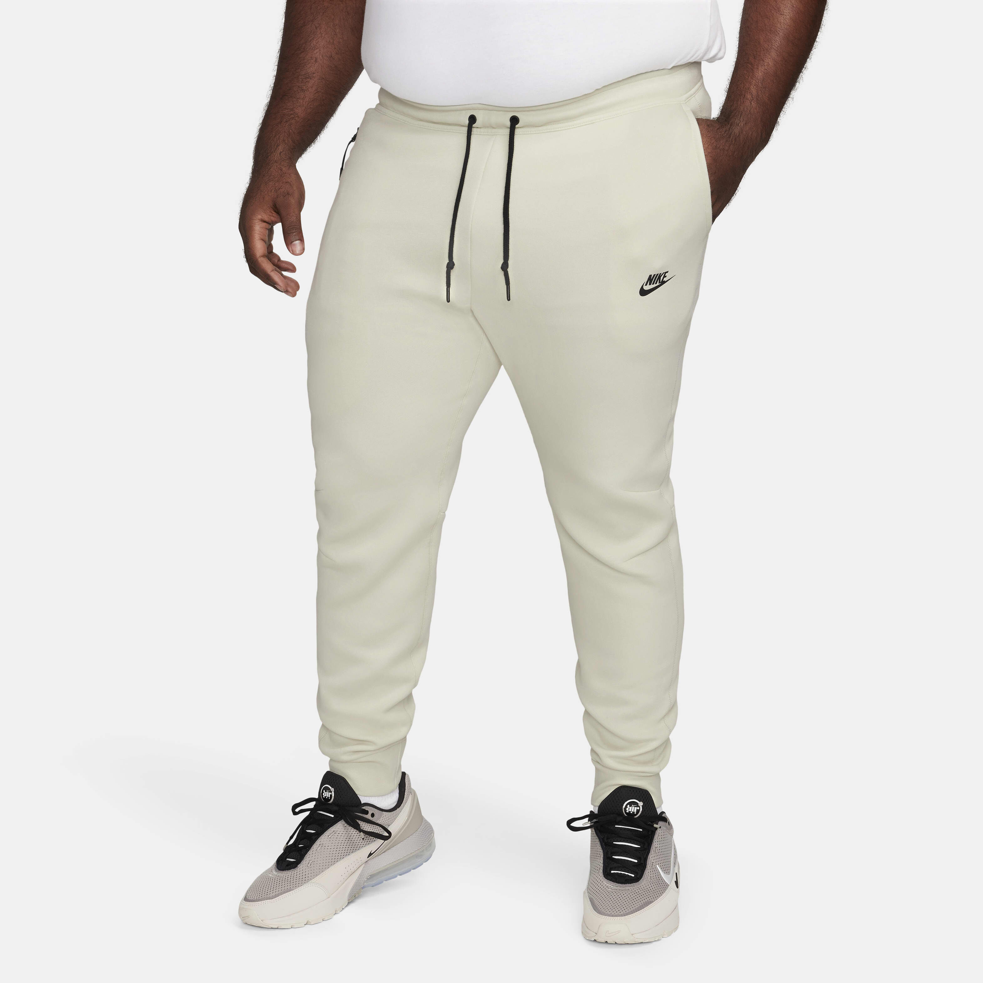 Nike Sportswear Tech Fleece image number 10