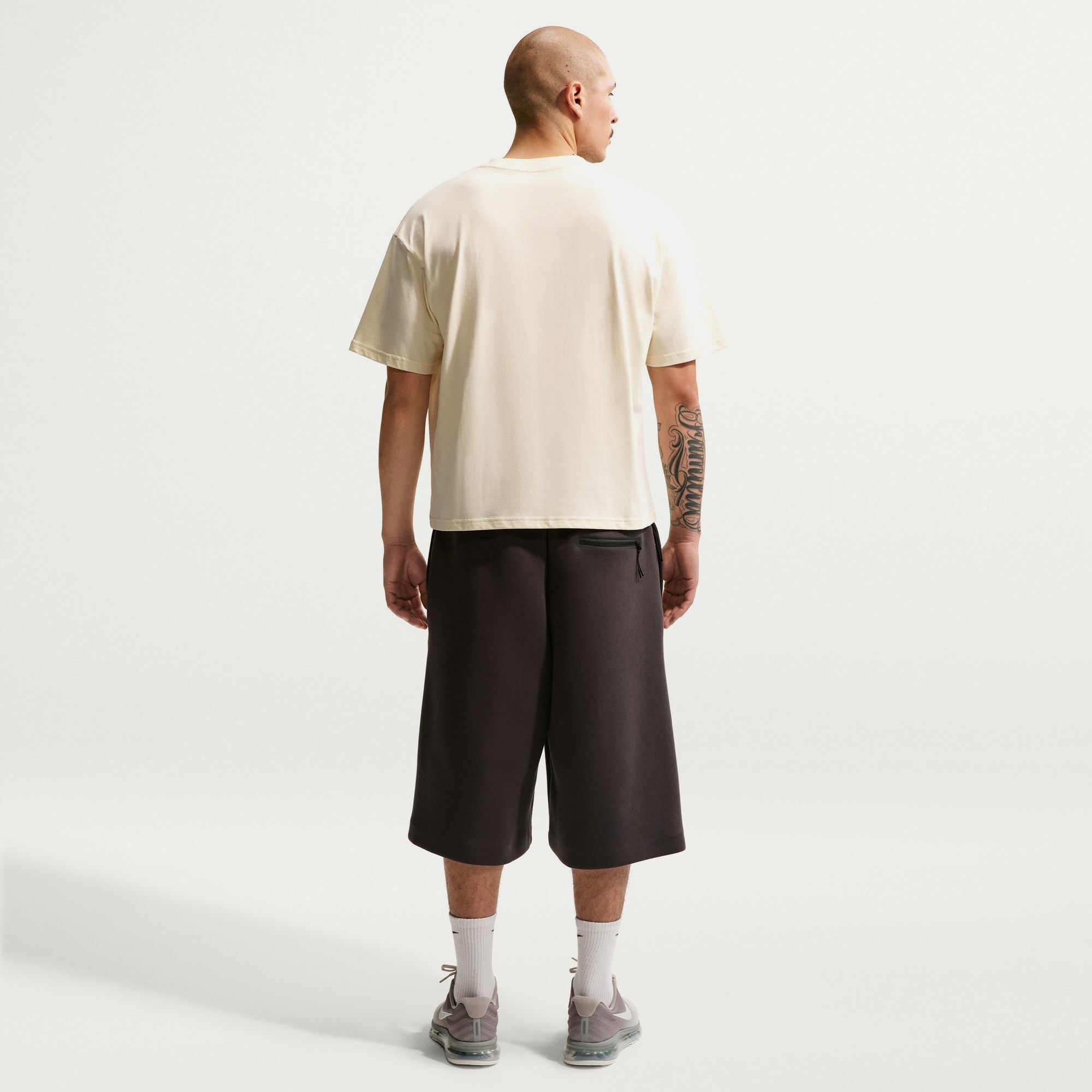 نايكي سبورتسوير image number 1