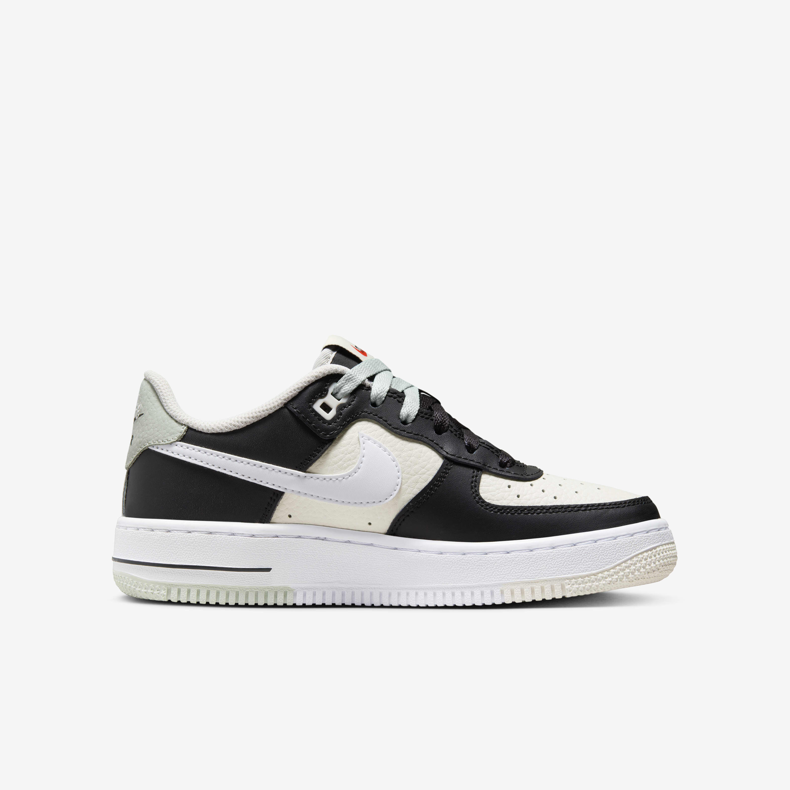 Nike Air Force 1 LV8 image number 2