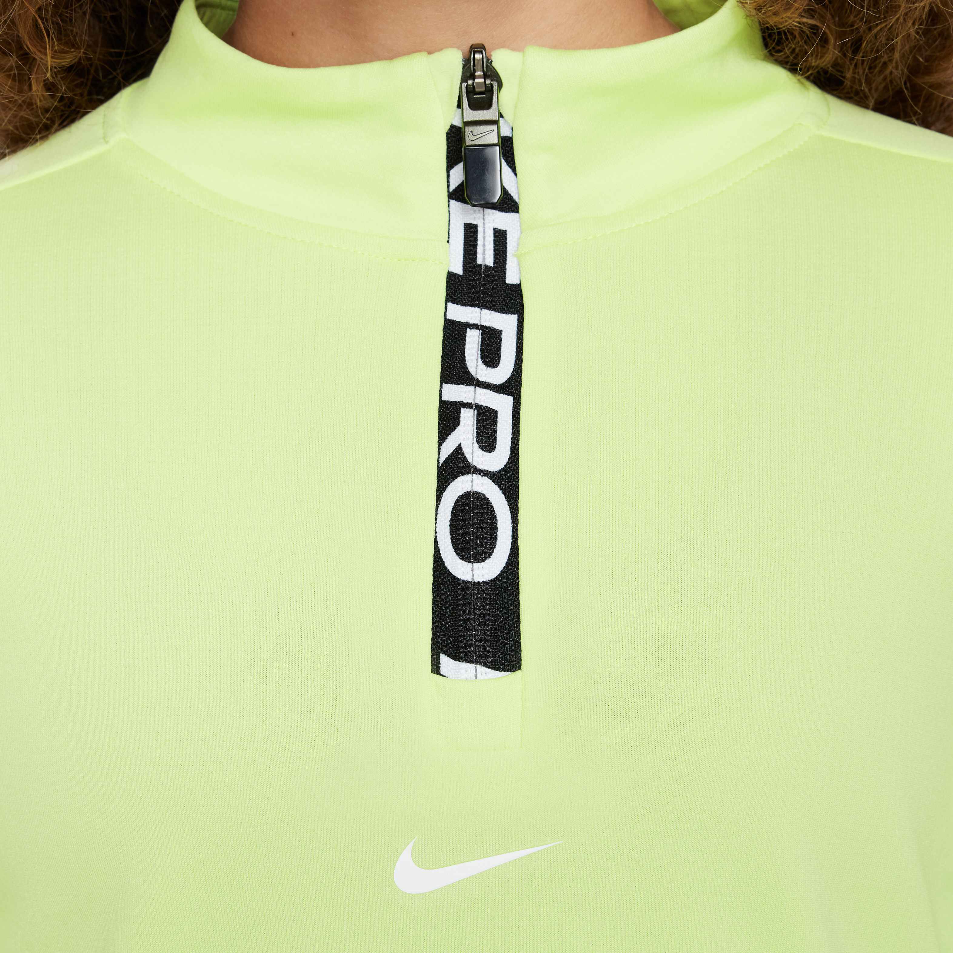 Nike Pro image number 3