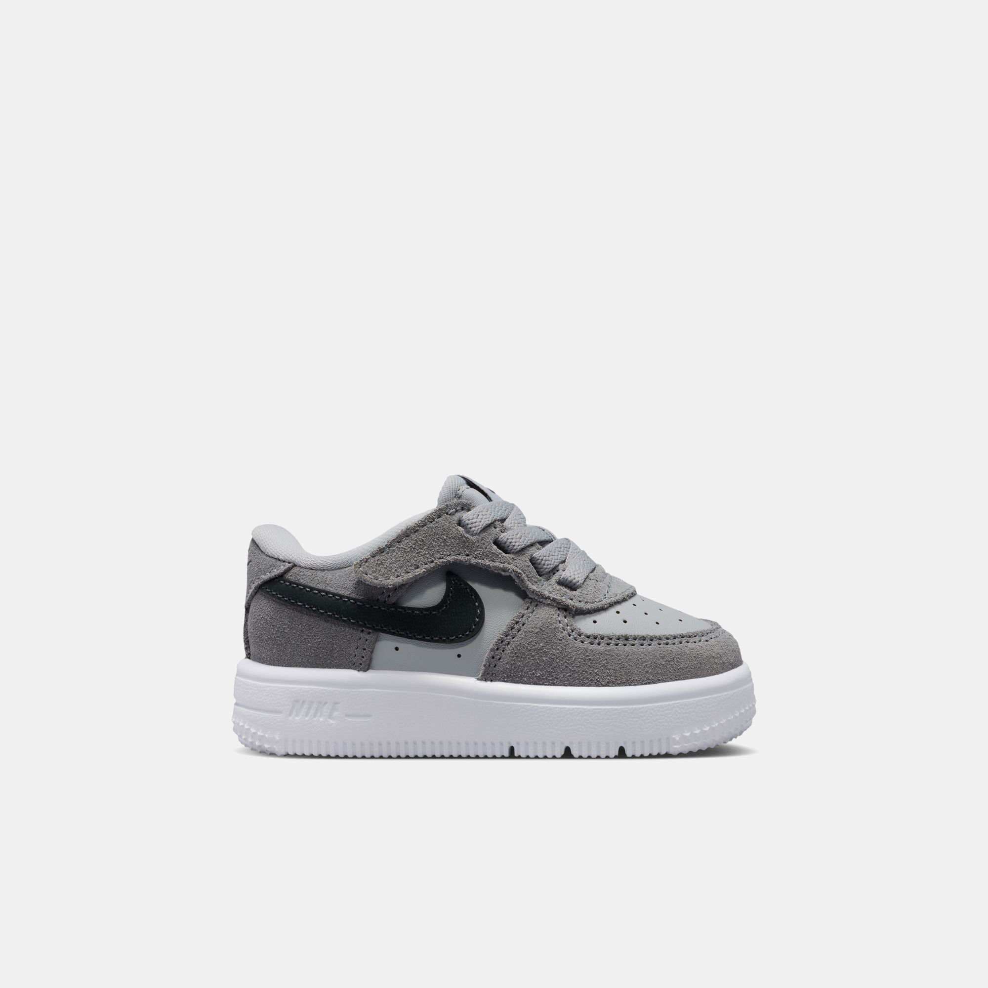 Nike Force 1 Low EasyOn BT Essential+ image number 5