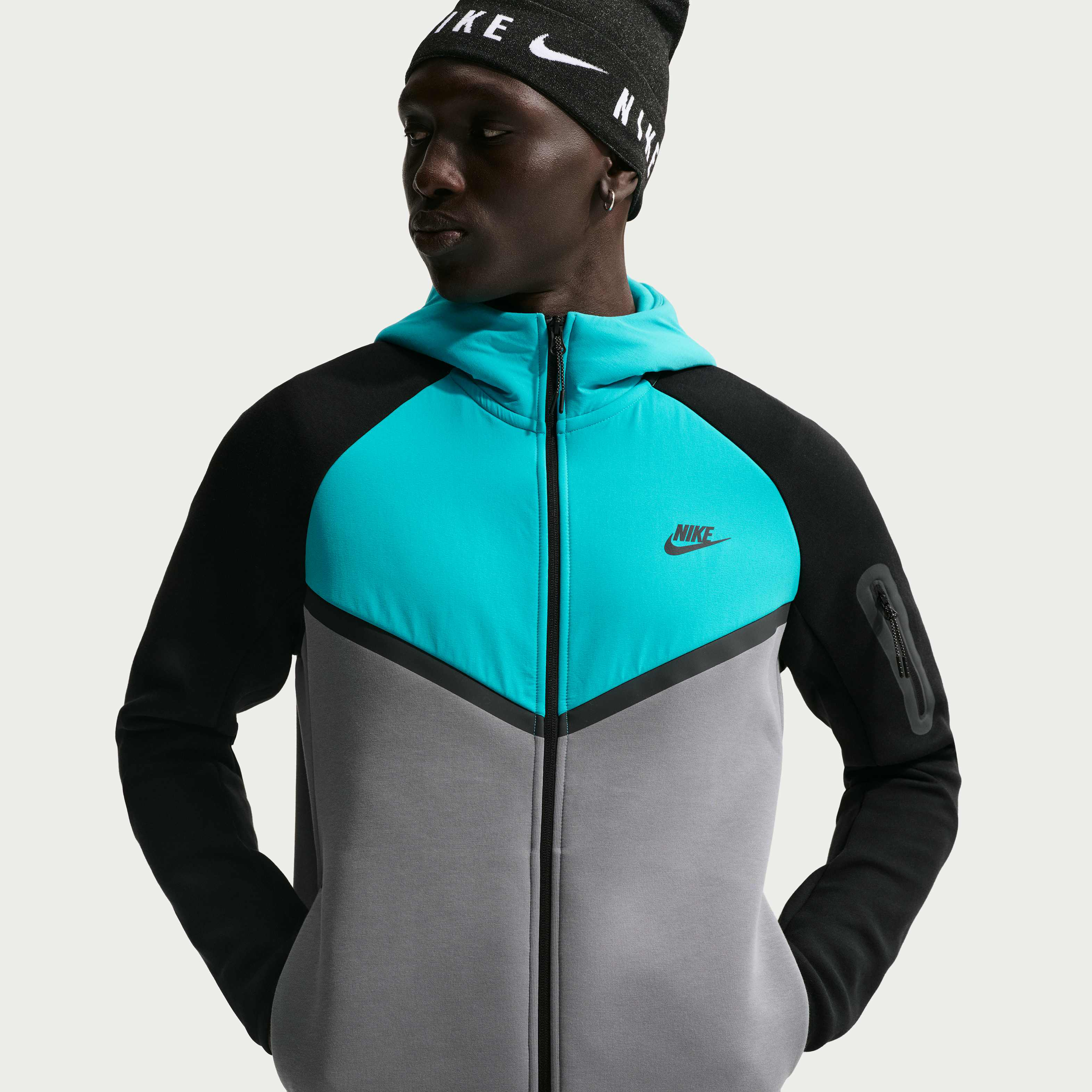 Nike Tech image number 0