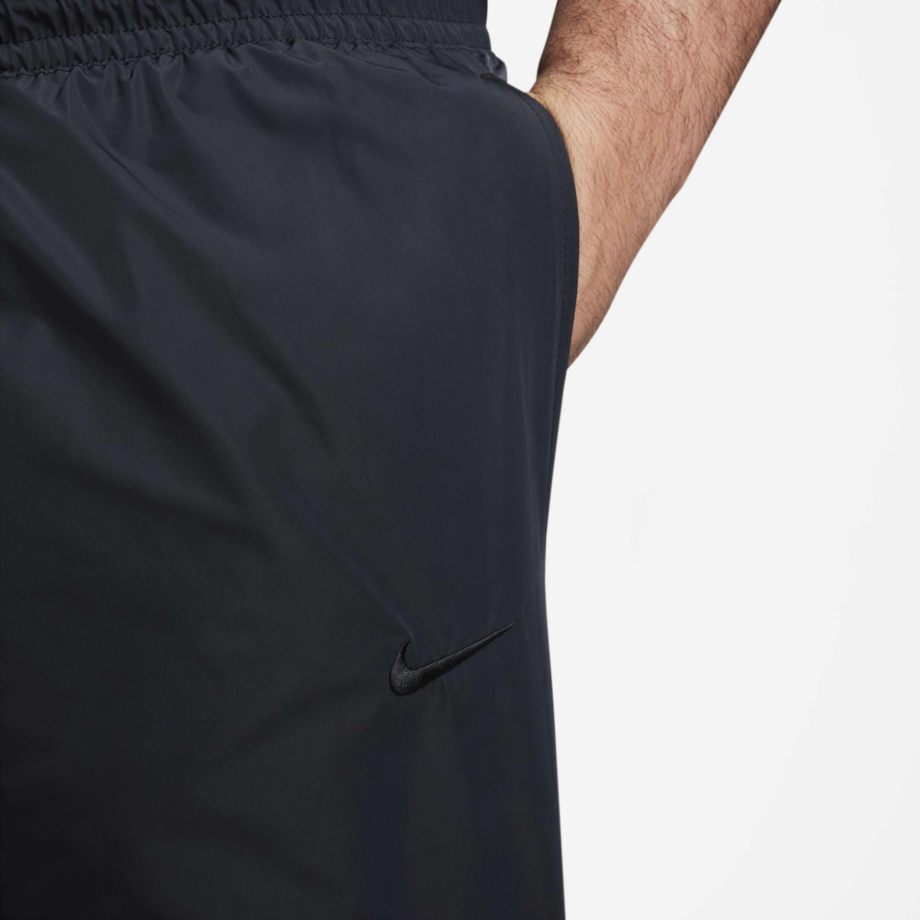 نايكي سووش image number 9