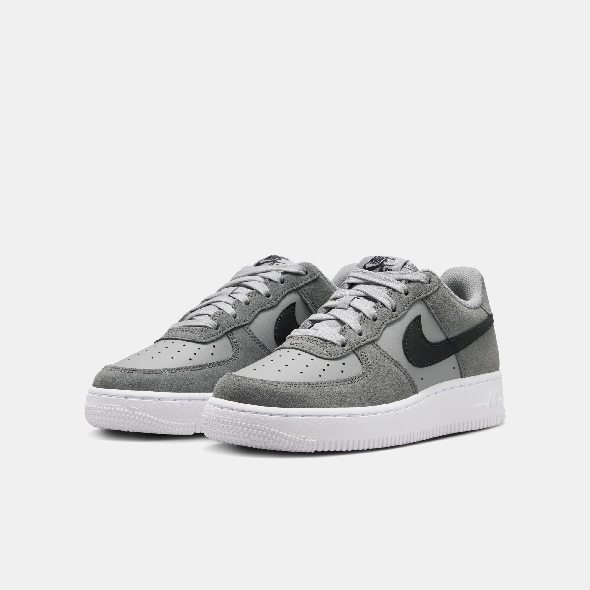 Nike Air Force 1 Essential+ image number 2