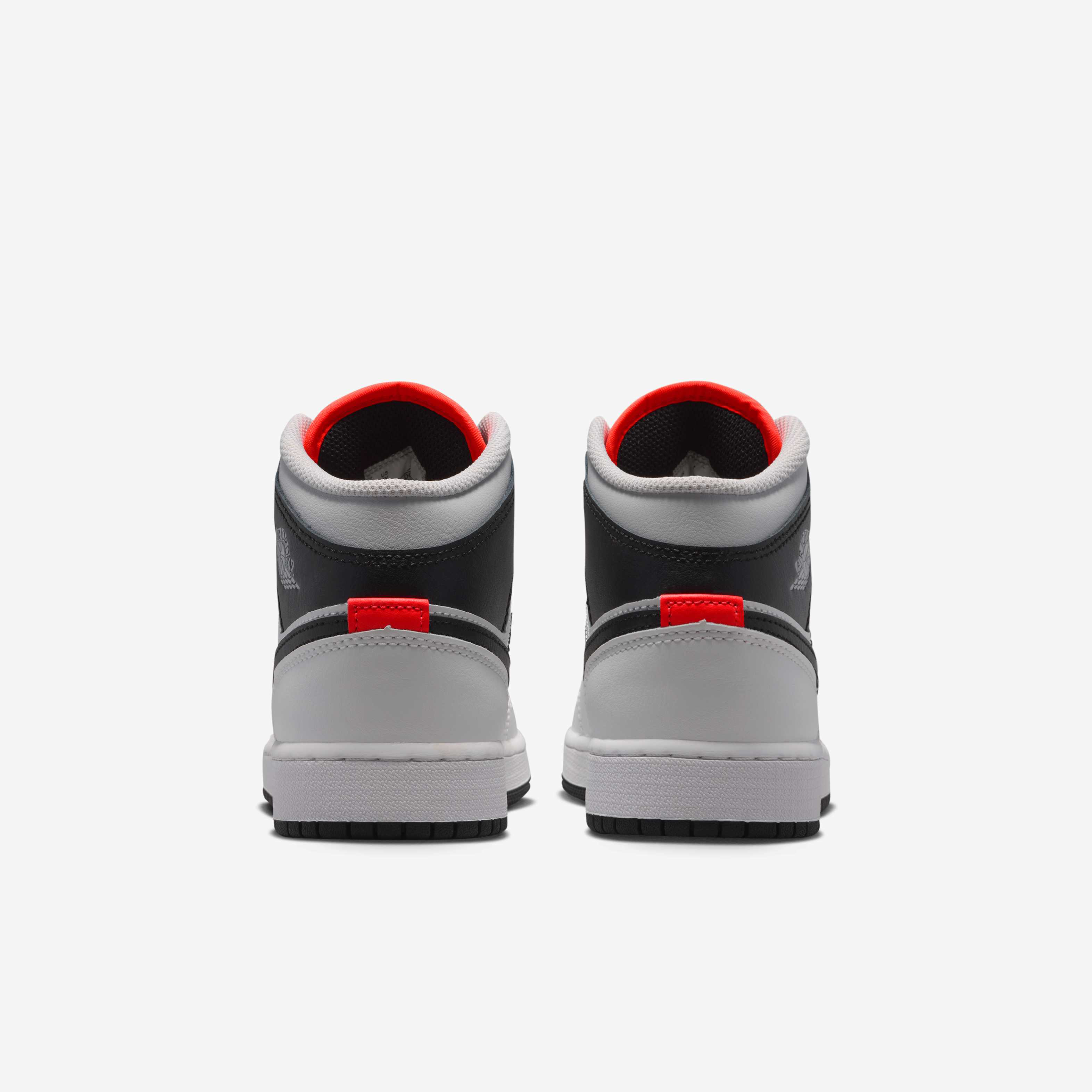 Air Jordan 1 Mid image number 5