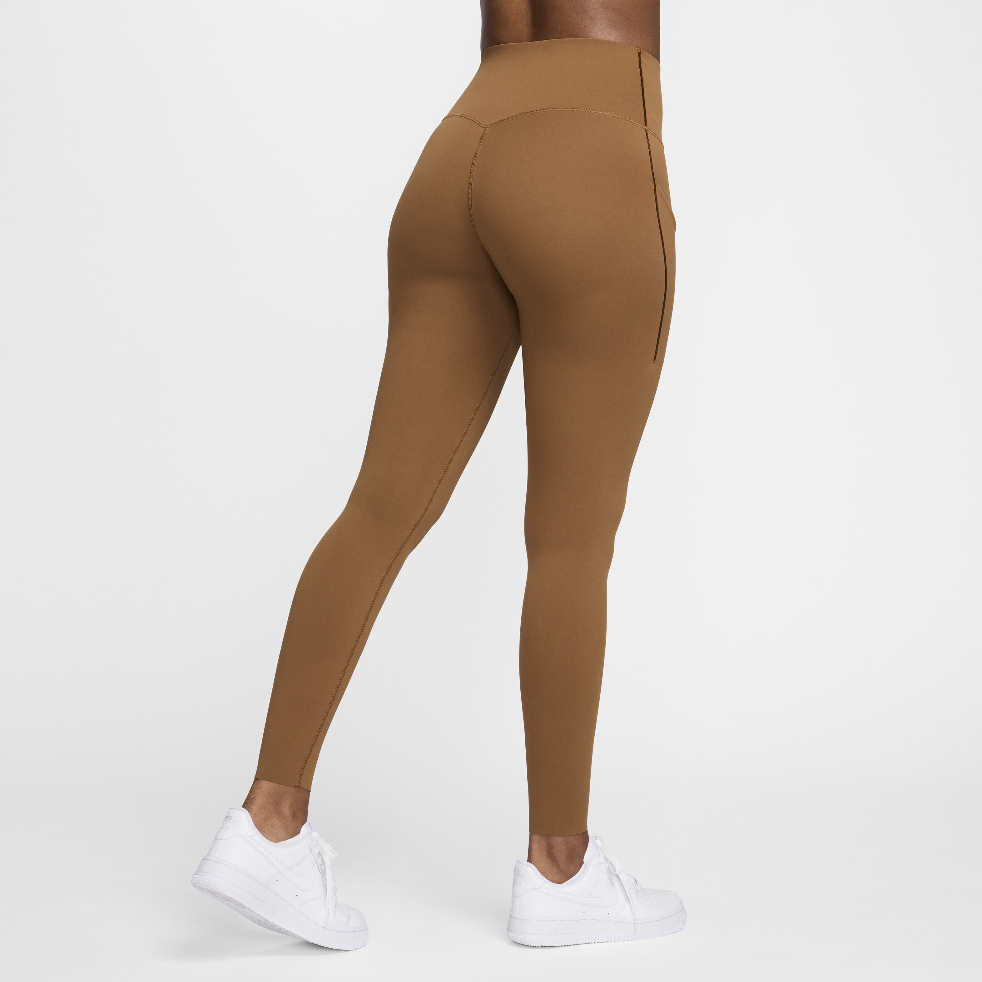 Nike Universa image number 1